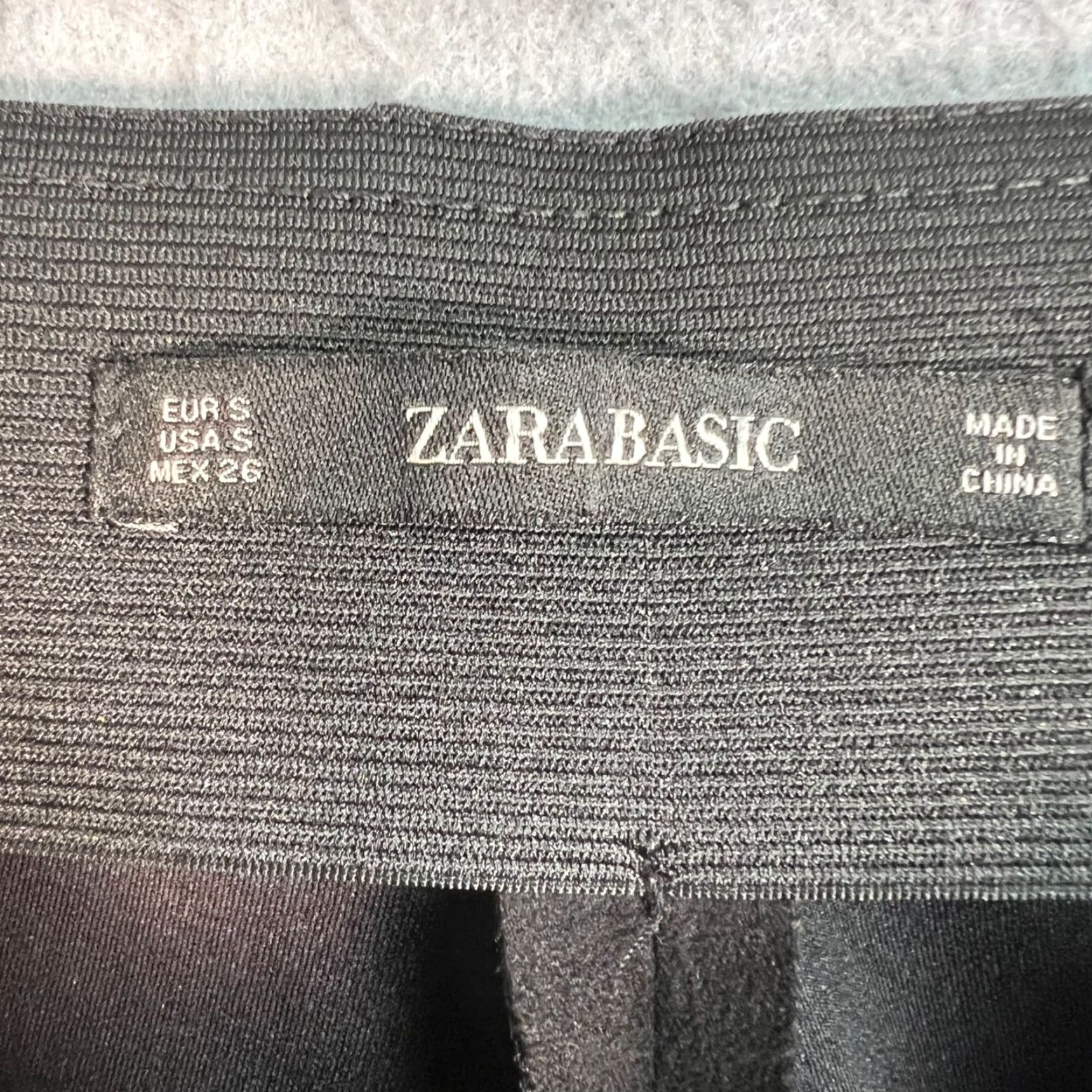 Zara Zara Basic Pants Womens Small Black Skinny Suede Like Texture Size 28" / US 6 / IT 42 - 3 Thumbnail