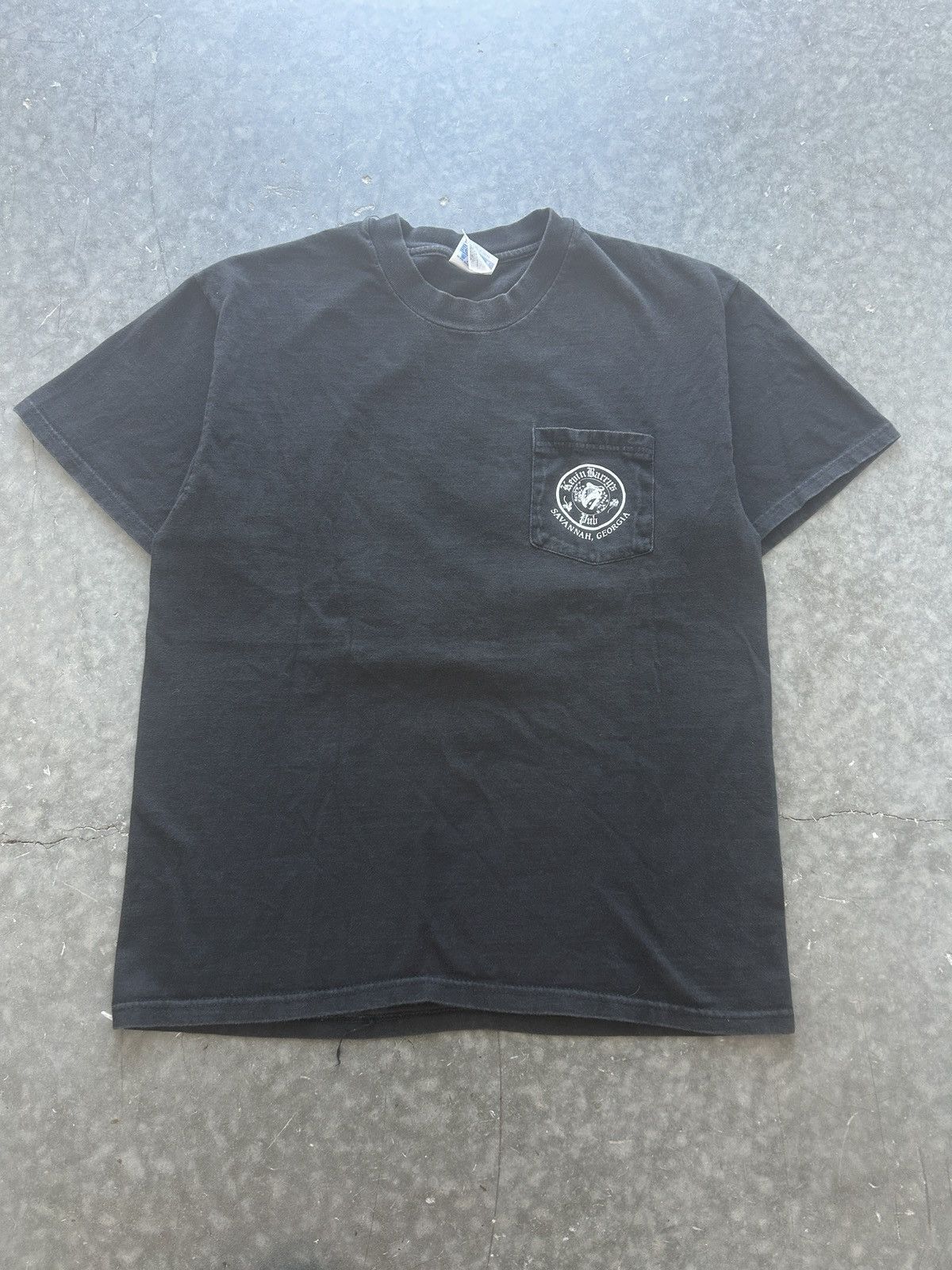 Vintage Vintage Y2K Kevin Barry’s Pub Graphic Tee Faded Black Size US M / EU 48-50 / 2 - 4 Thumbnail