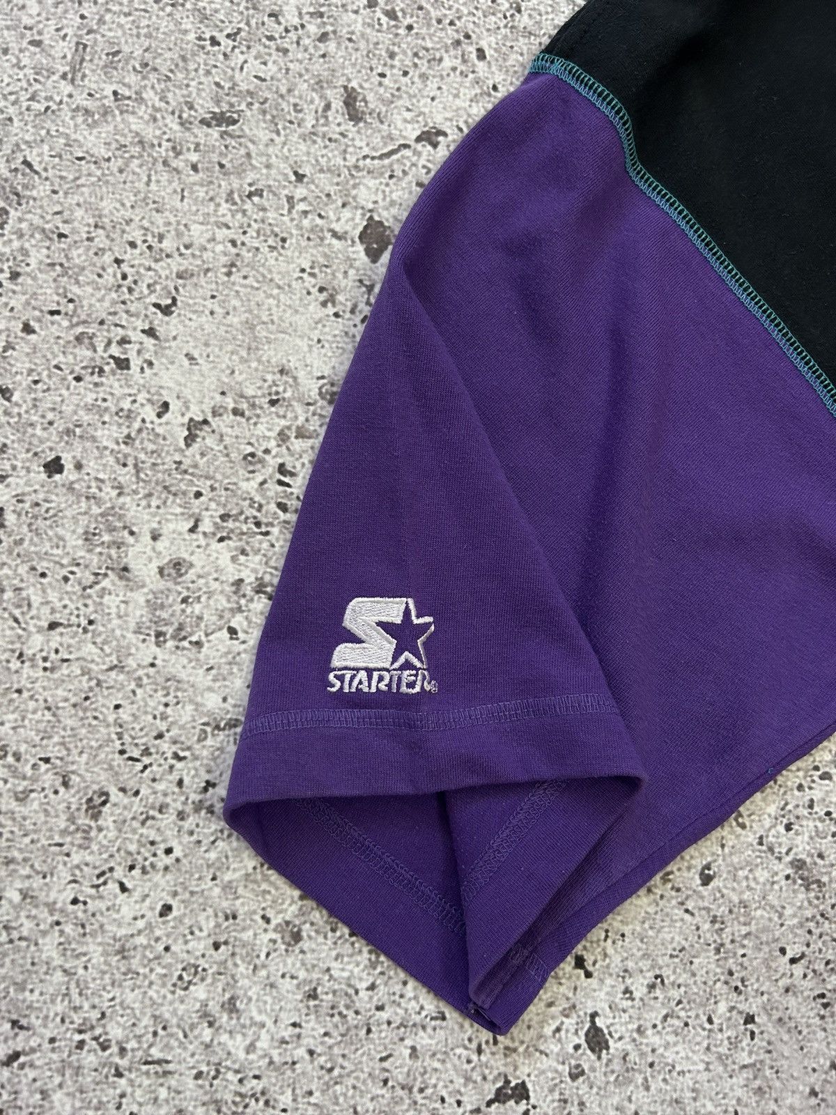 NBA × Starter Vintage 90’s Charlotte Hornets NBA Crazy American T-Shirt Size US M / EU 48-50 / 2 - 8 Thumbnail