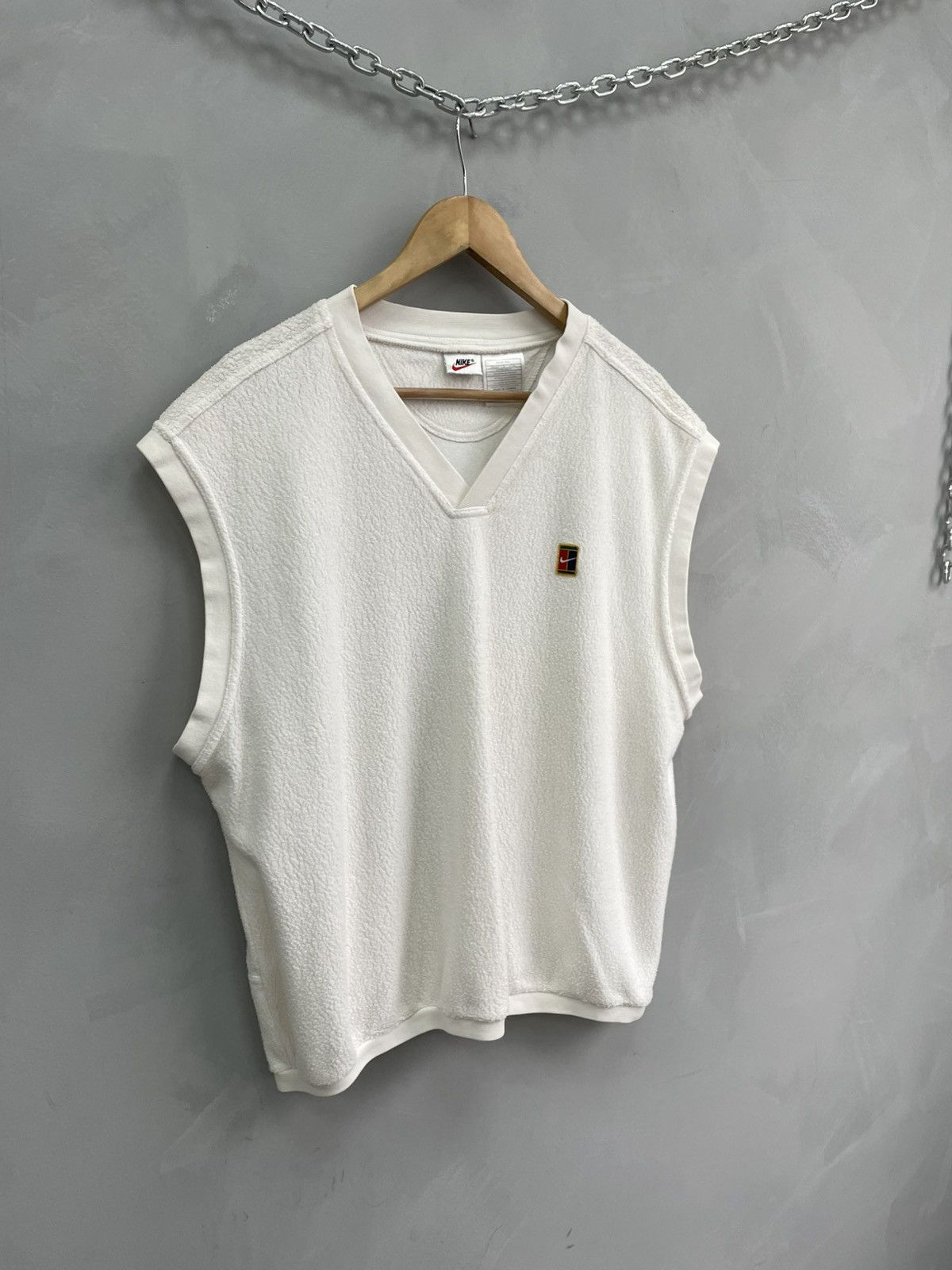 Nike Nike white cotton y2k teddy challenge court vest Size US XL / EU 56 / 4 - 2 Thumbnail
