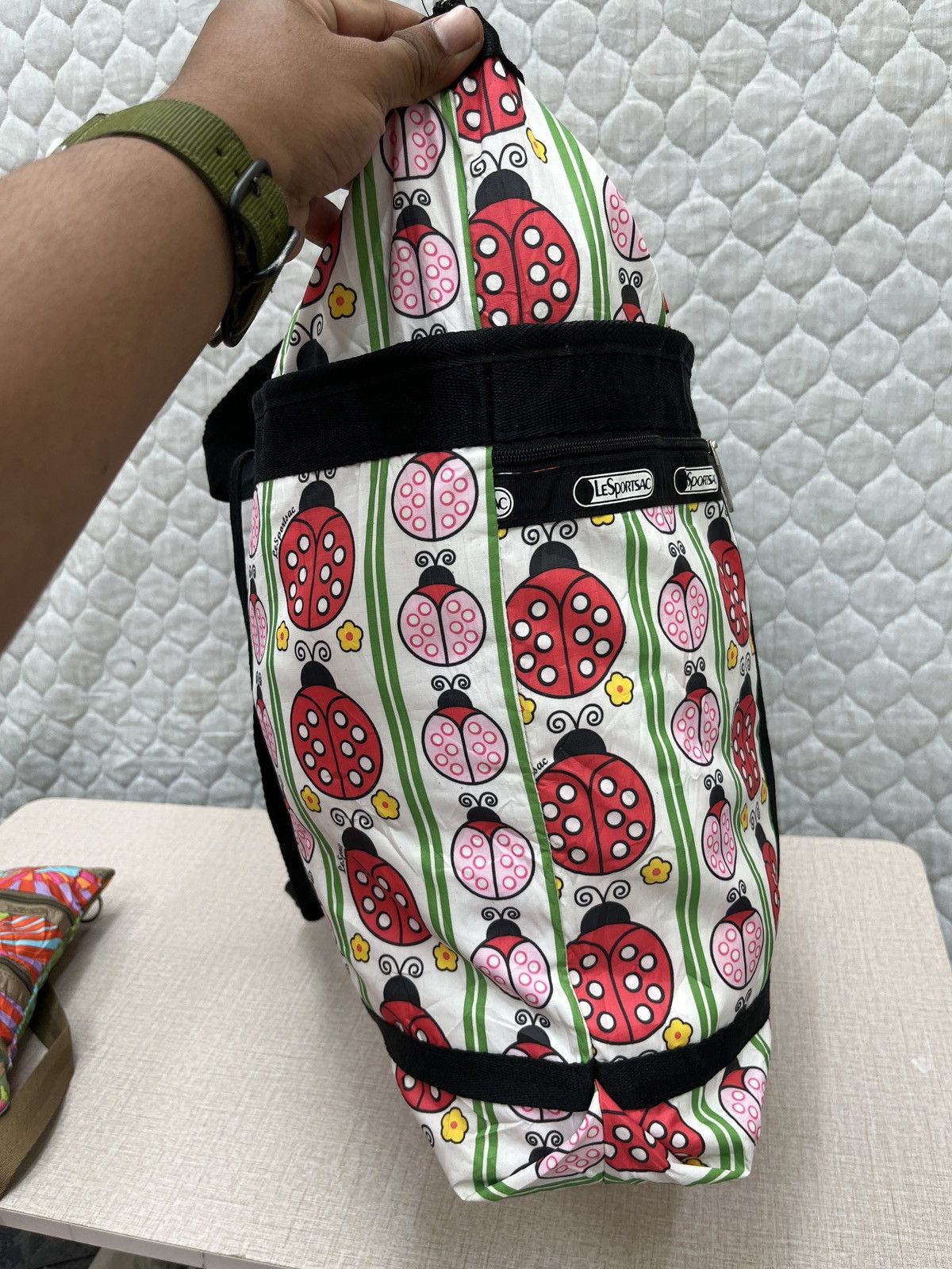 Hypebeast × LeSportsac 🔥🔥🔥STEALS 2PCS LESPORTSAC BAG Size ONE SIZE - 5 Thumbnail