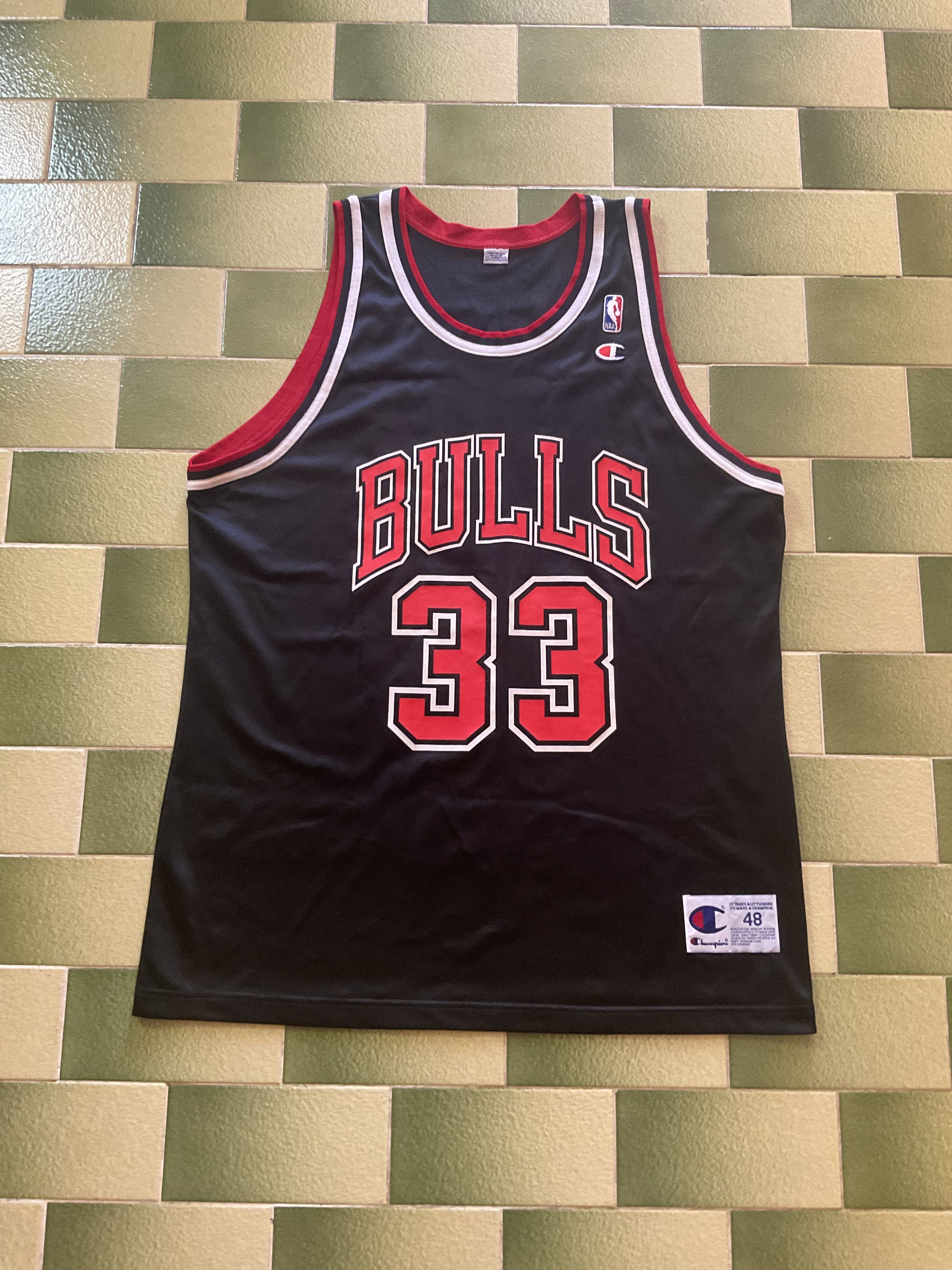 NBA Vintage Chicago Bulls Scottie Pippen #33 NBA Jersey Size US XL / EU 56 / 4 - 1 Thumbnail