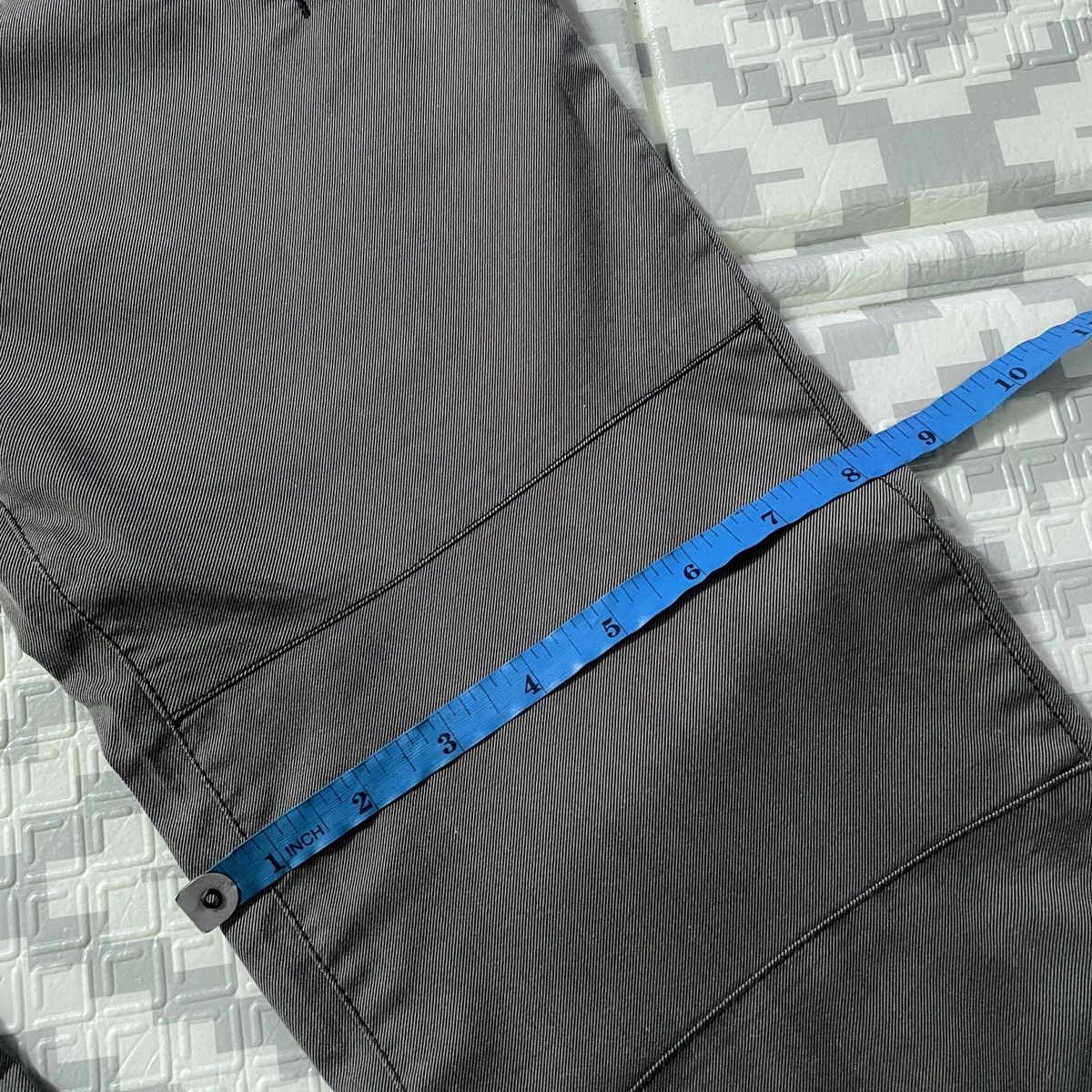 Oakley 🔥Oakley skull logo pocket cropped pants Size US 32 / EU 48 - 16 Thumbnail