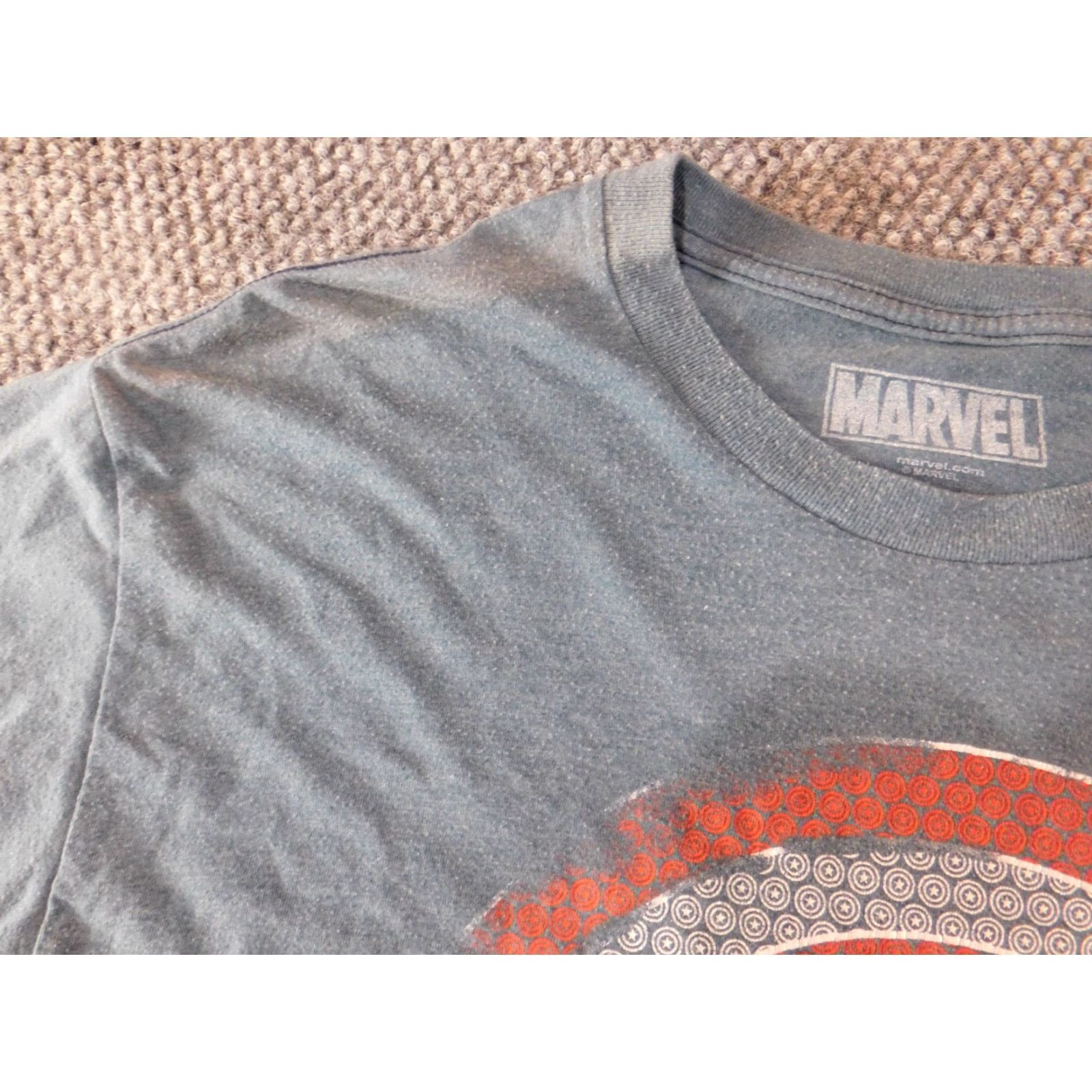 Vintage Captain America Marvel Logo T-Shirt Men XL Blue Short Sleeve Crew Neck Knit Cotton Regular Vintage? No (adjust?). Size US XL / EU 56 / 4 - 3 Thumbnail