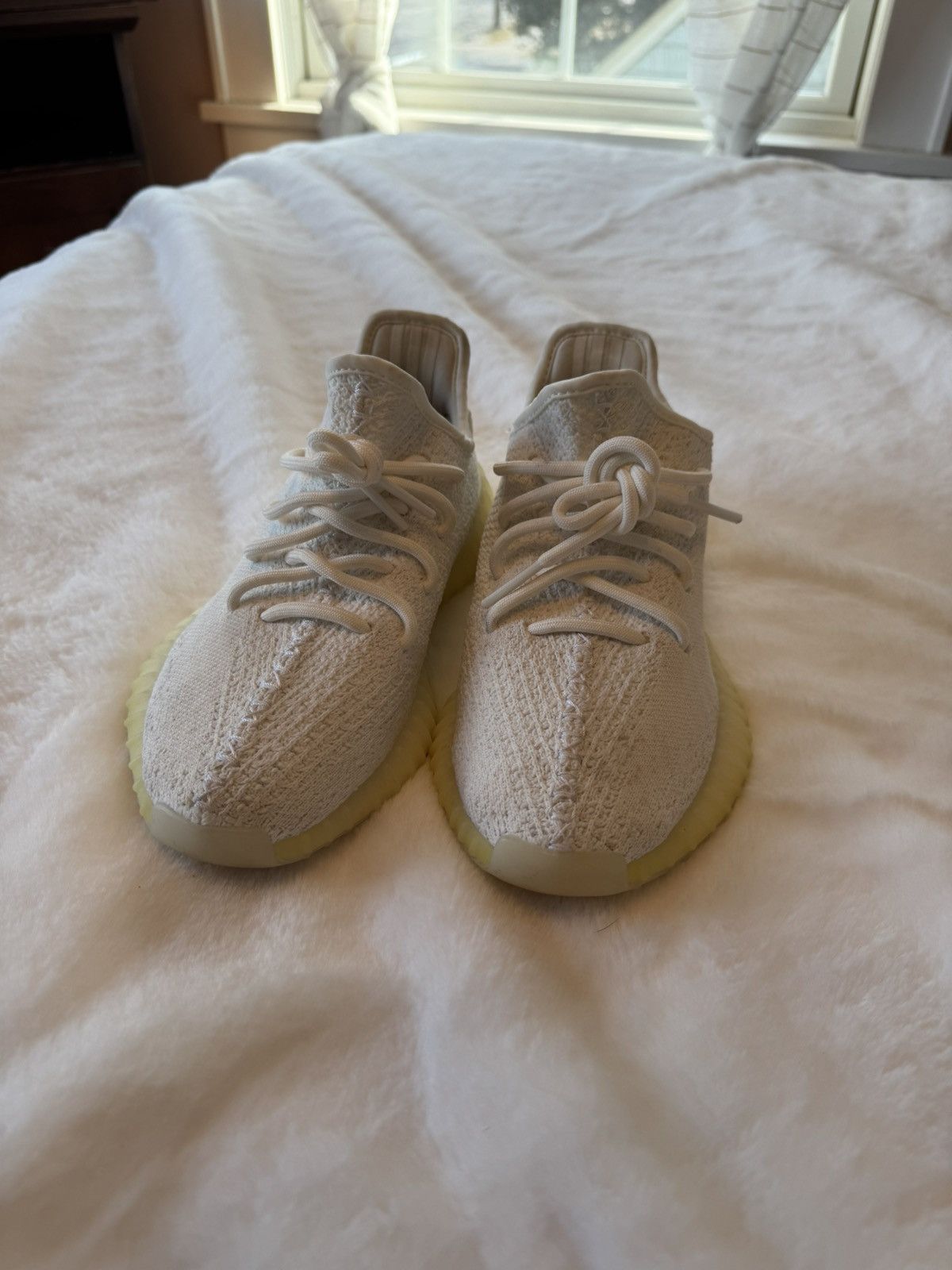 Adidas × Yeezy Yeezy triple whites Size US 5 / EU 37 - 11 Thumbnail