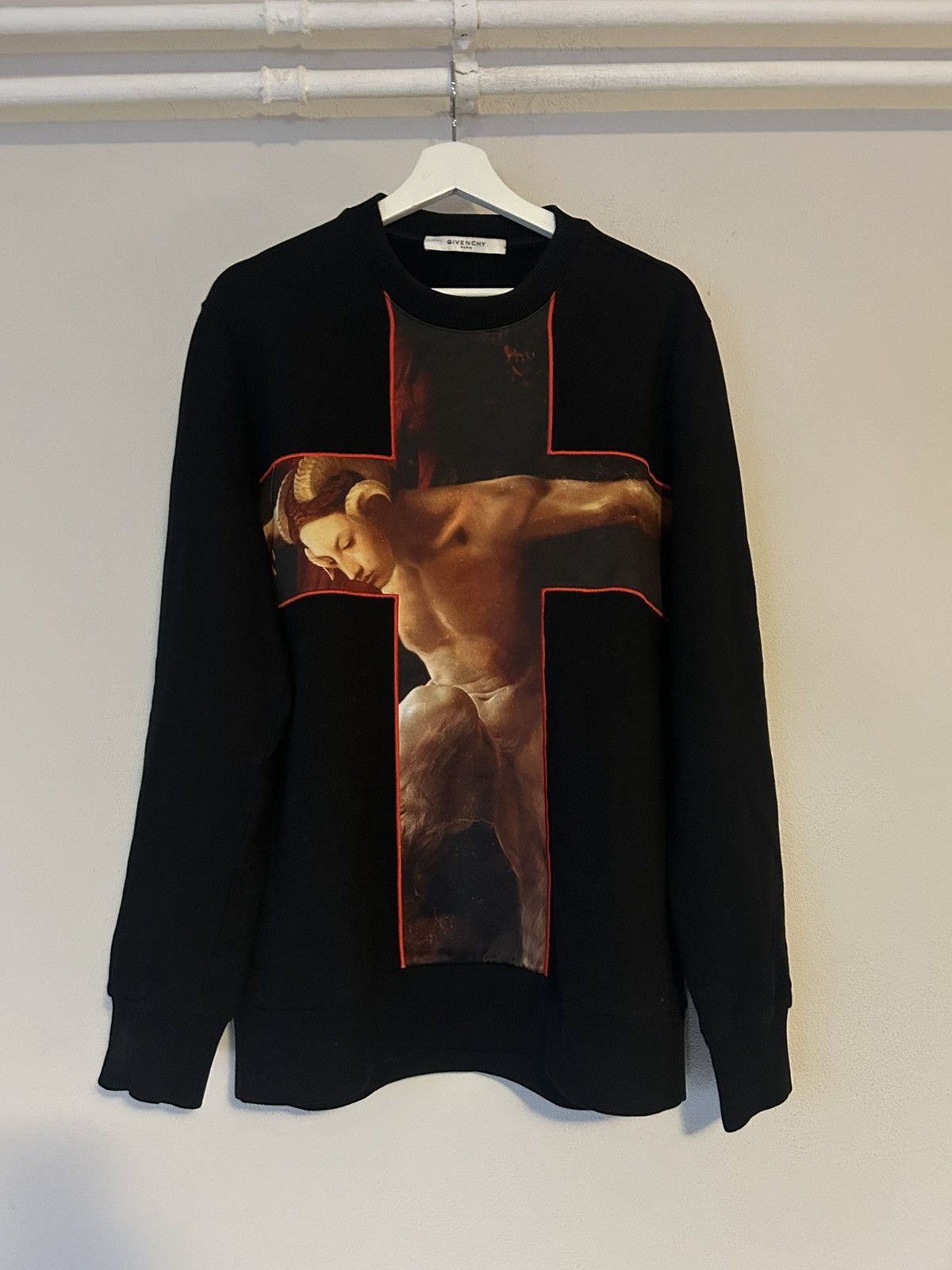 Givenchy Baroque Faun Cross Print Sweatshirt Size US M / EU 48-50 / 2 - 1 Thumbnail
