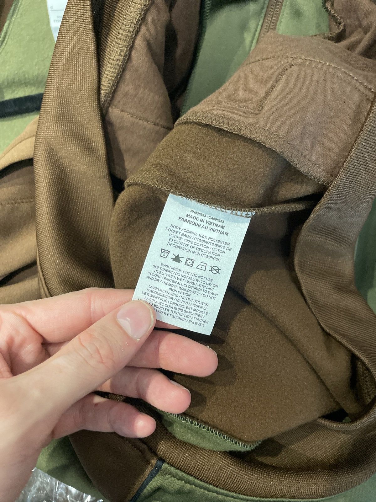 Jordan Brand × Supreme Supreme x Jordan Track Jacket Olive Size US S / EU 44-46 / 1 - 5 Thumbnail