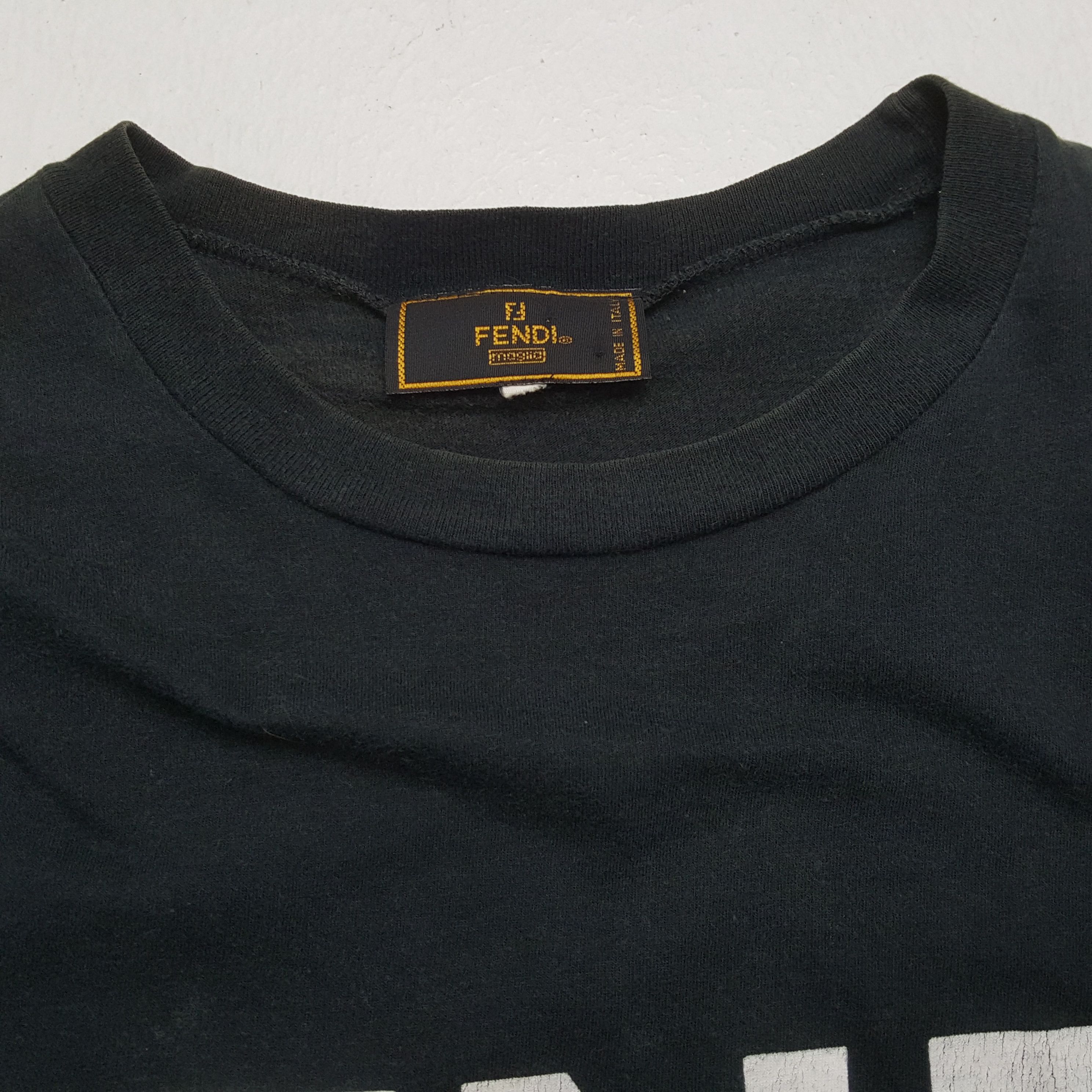 Fendi × Vintage Vintage FENDI Italian Fashion Brand Used T-Shirts Size US M / EU 48-50 / 2 - 8 Thumbnail