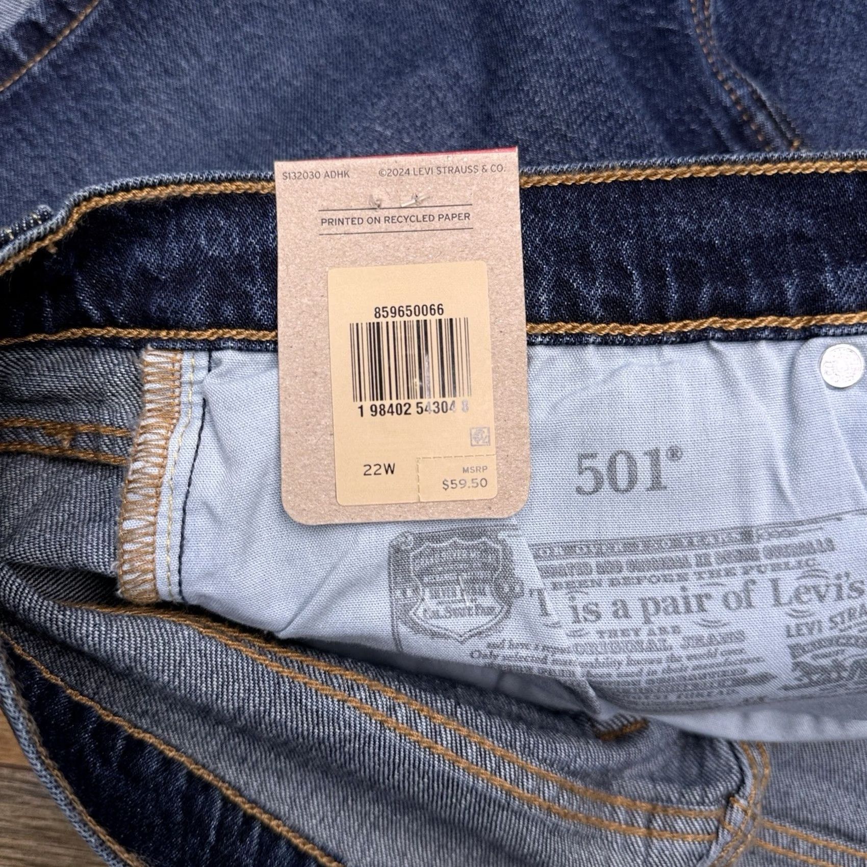 Levi's Levi's 501 Shorts Womens 22W Button Fly High Rise Stretch Denim Casual Blue 5-Pocket Womens Plus"} Size 40" / US 18 - 5 Thumbnail