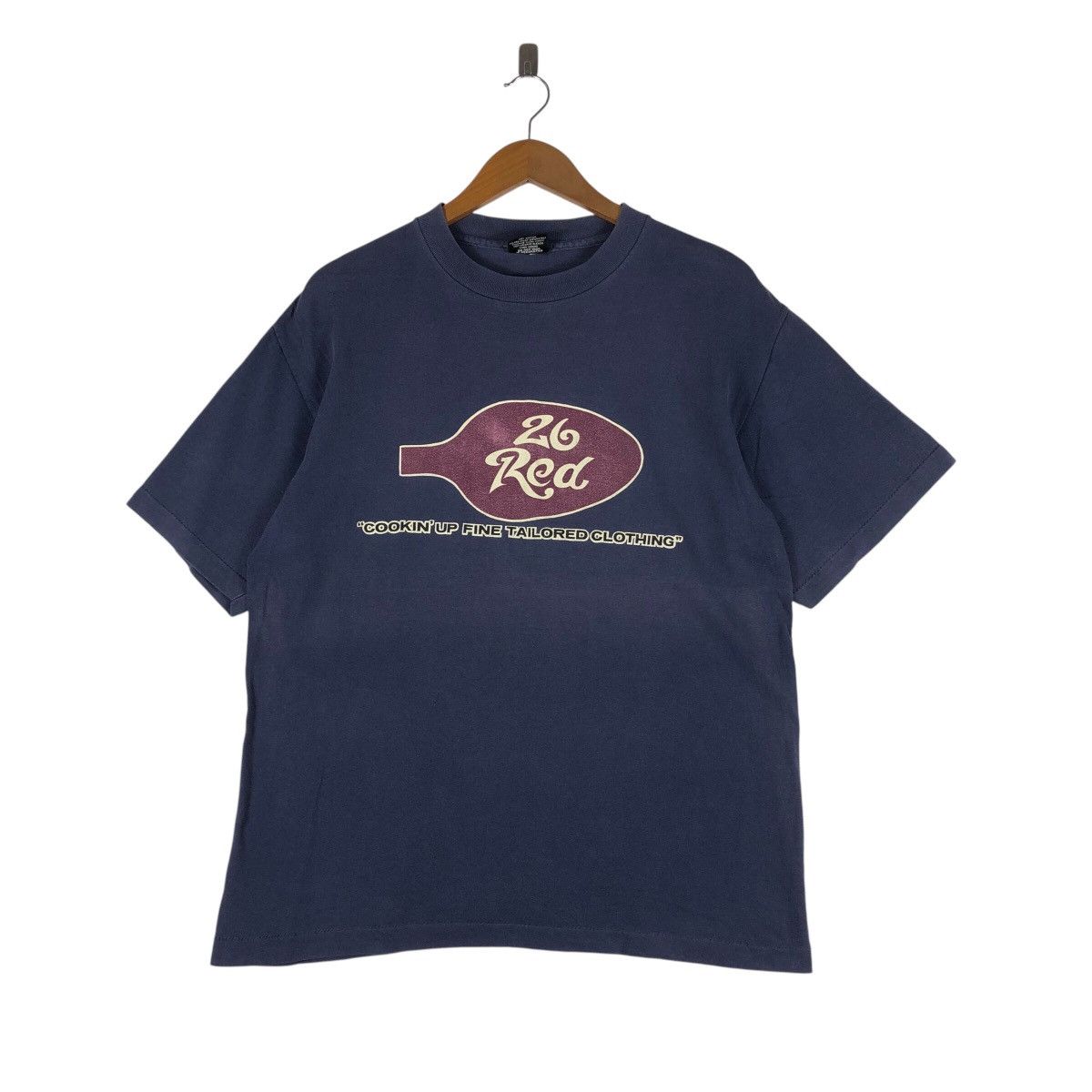 Vintage 26 RED Vintage Streetwear T-Shirt Size US L / EU 52-54 / 3 - 1 Thumbnail
