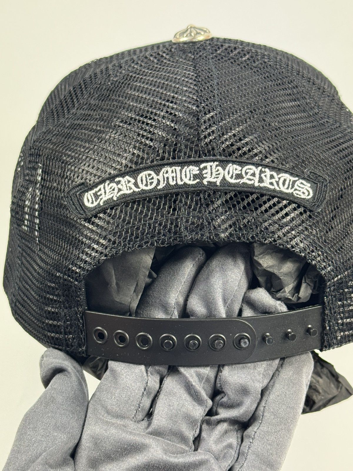 Chrome Hearts LEATHER CAMO CROSS DEATAILED TRUCKER CAP Size ONE SIZE - 7 Thumbnail
