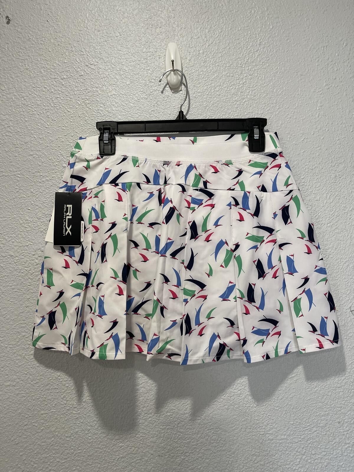 Nike Nike Women's Golf Skirt Size S White Multi Color Sailboat Size 28" / US 6 / IT 42 - 1 Thumbnail