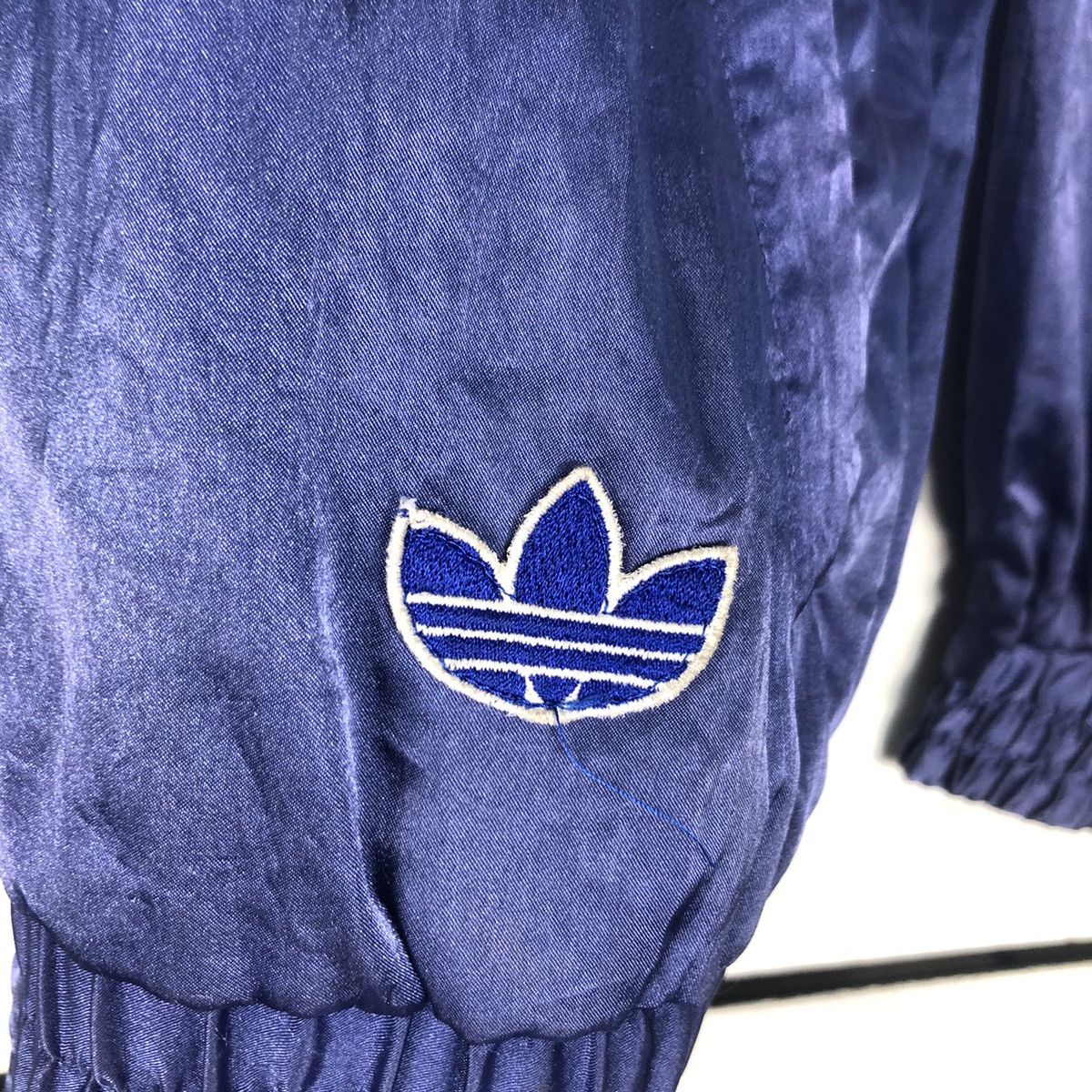 Adidas × Japanese Brand × Vintage Adidas Vintage Windbreaker Jacket 90s Collection Medium #A1 Size US M / EU 48-50 / 2 - 14 Thumbnail