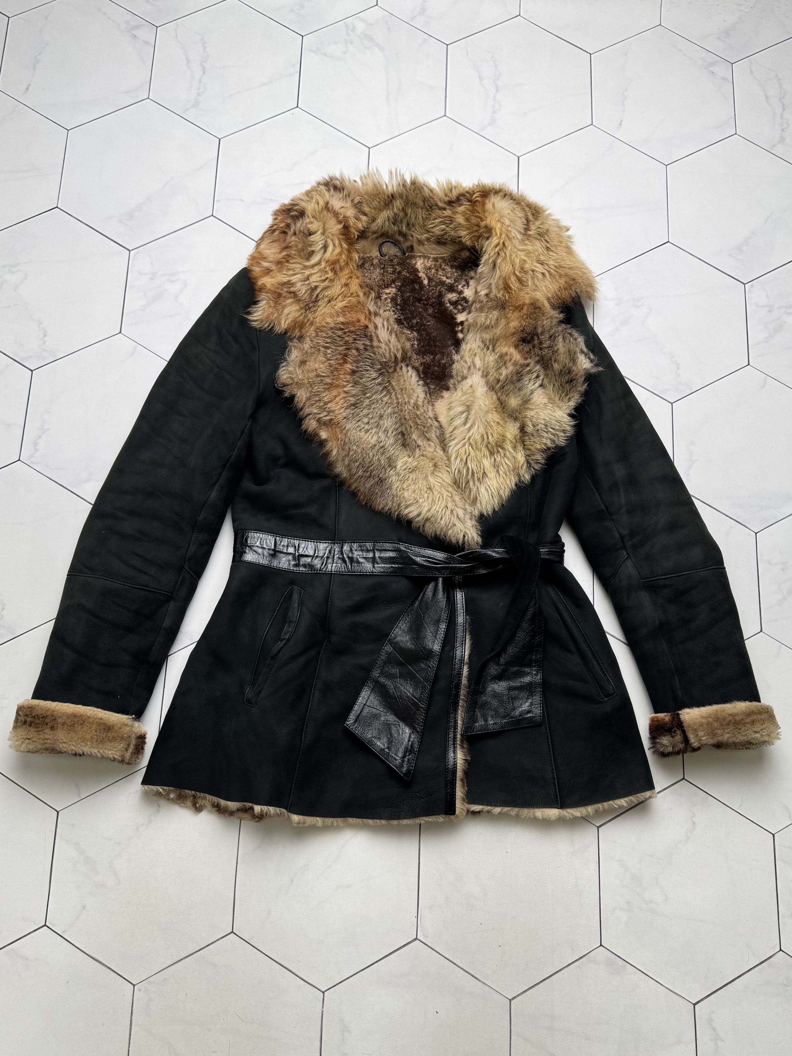 Japanese Brand Vintage Real Sheepskin Hooded Coat With Belt (B550)E2D15 Size XS / US 0-2 / IT 36-38 - 1 Thumbnail