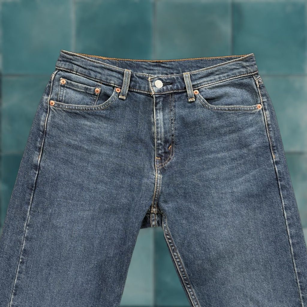 Levi's Levi's 505 Jeans Mens 30x30 Blue Regular Straight Leg Stretch Denim Medium Wash Size US 30 / EU 46 - 1 Thumbnail