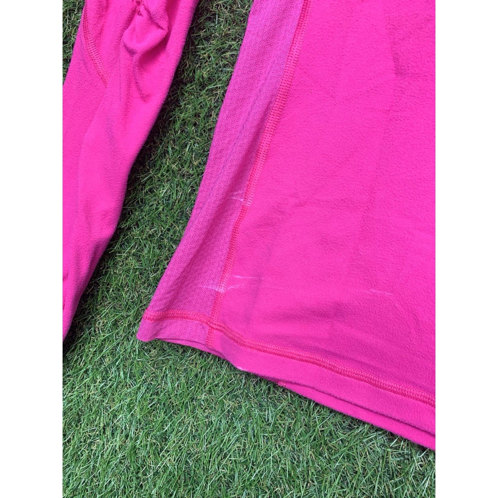 Lululemon Lululemon Shirt Womens Small Magenta Run Trail Tech Long Sleeve Shawl Collar Size S / US 4 / IT 40 - 5 Thumbnail