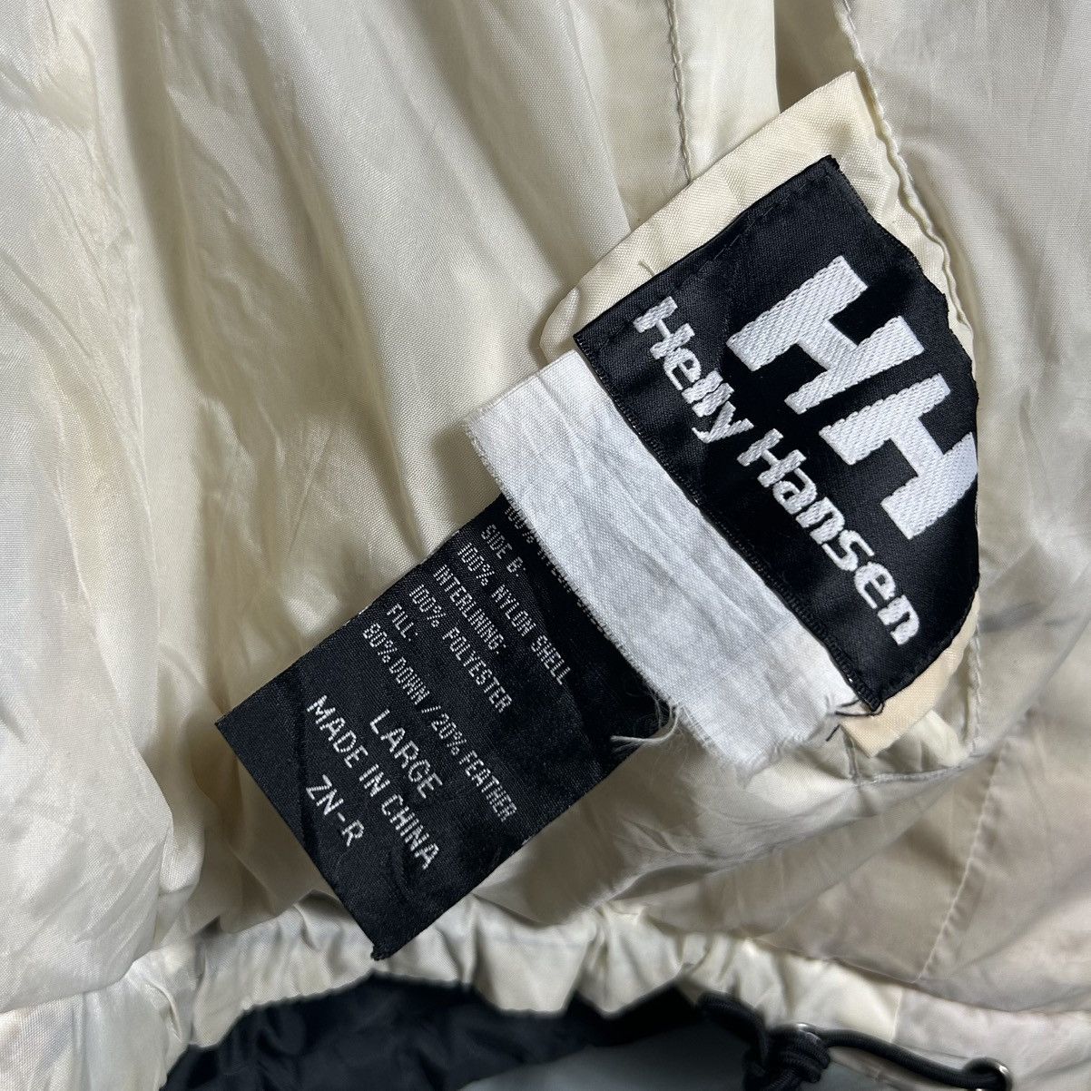 Helly Hansen Vintage Helly Hansen Big Logo Reversible Puffer Jacket Size US L / EU 52-54 / 3 - 15 Thumbnail