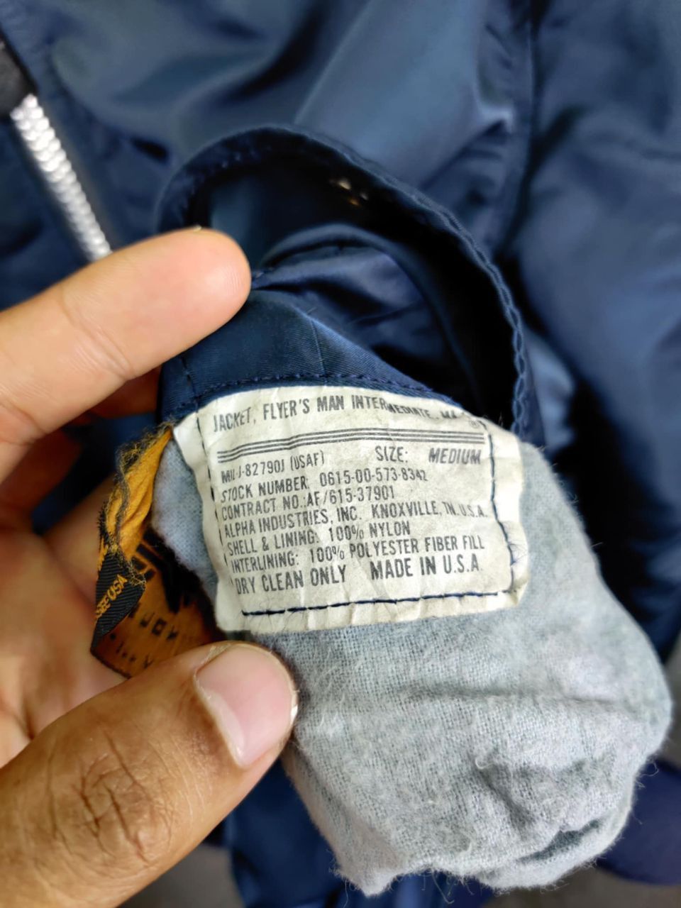 Alpha Industries Vintage 90s Alpha Industries MA-1 Flight Bomber Jacket Size US M / EU 48-50 / 2 - 10 Thumbnail