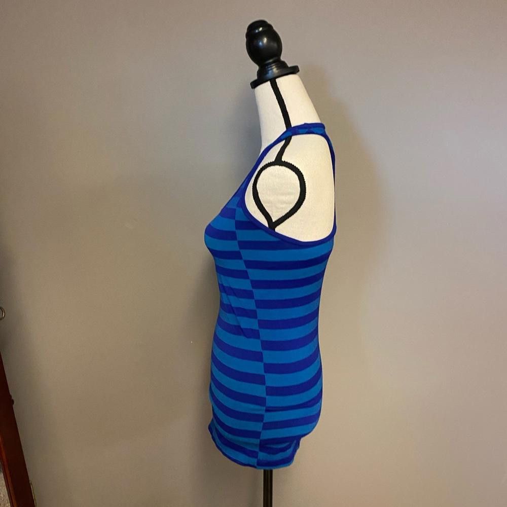 Designer Athleta tank top Size S / US 4 / IT 40 - 2 Thumbnail