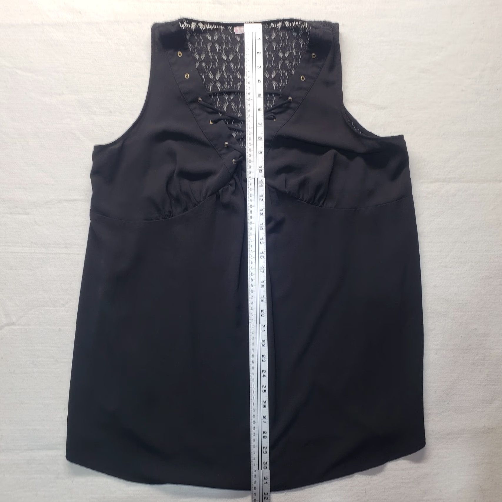 Vintage Free 2 Luv Shirt Tank Top Adult Womens 3X Black Lace Boat Neck Sleeveless Tunic Casual Modern 90s? Size XXL / US 16-18 / IT 52-54 - 6 Thumbnail