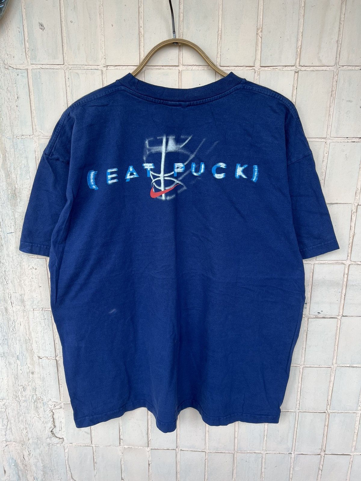 Nike Vintage Nike T Shirt Big Logo EAT PUCK Swoosh 2000s Y2K Size US XXL / EU 58 / 5 - 15 Thumbnail