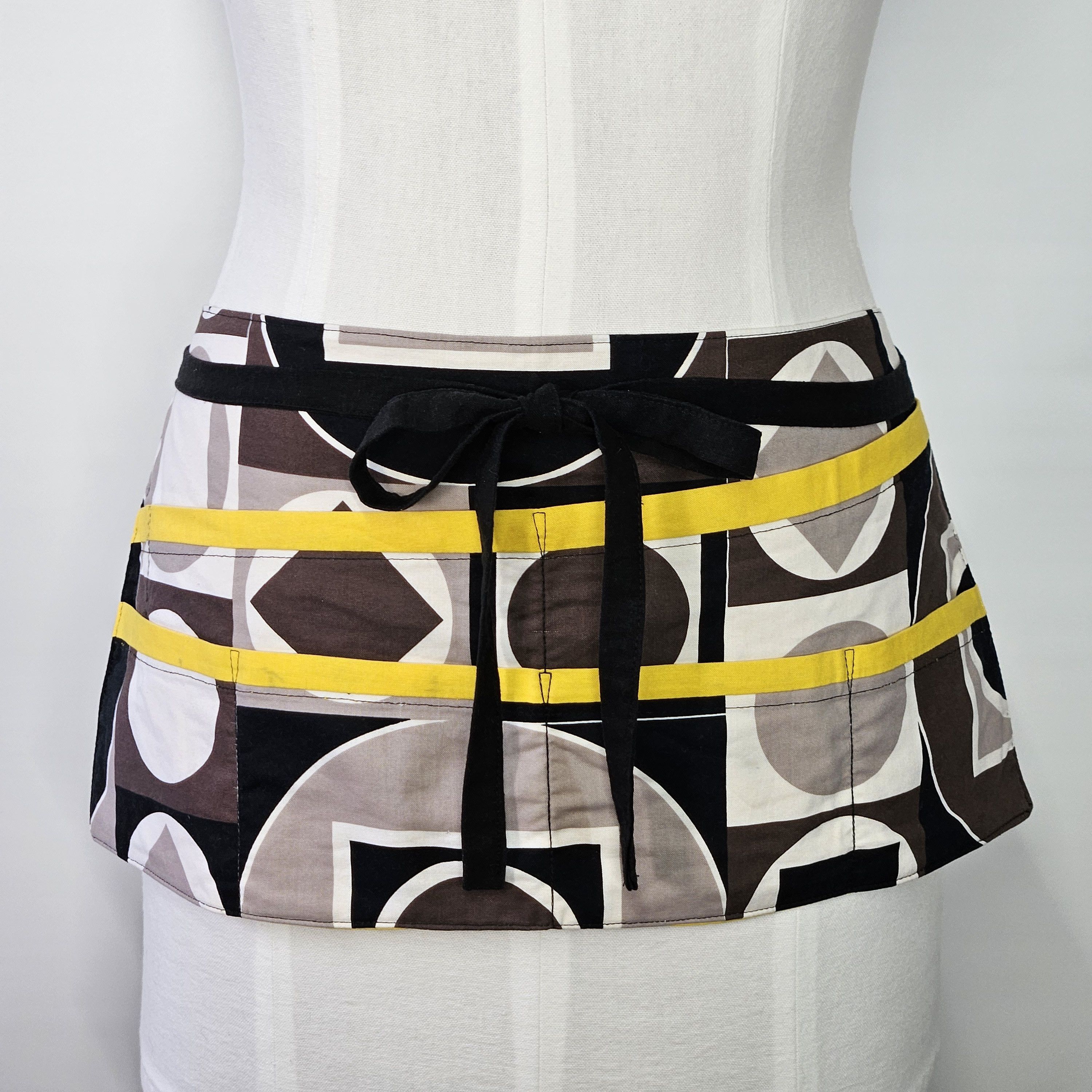 Handmade Utility Apron OS Craft Vendor Artist Yard Sale Yellow Black Size ONE SIZE - 1 Thumbnail