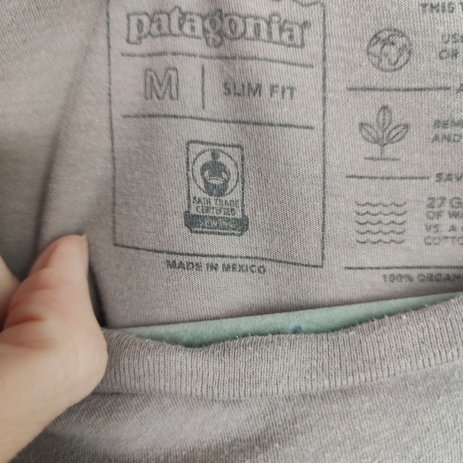 Patagonia Patagonia Graphic T-Shirt Mens Medium Taupe Swirling Stripes Size US M / EU 48-50 / 2 - 6 Thumbnail