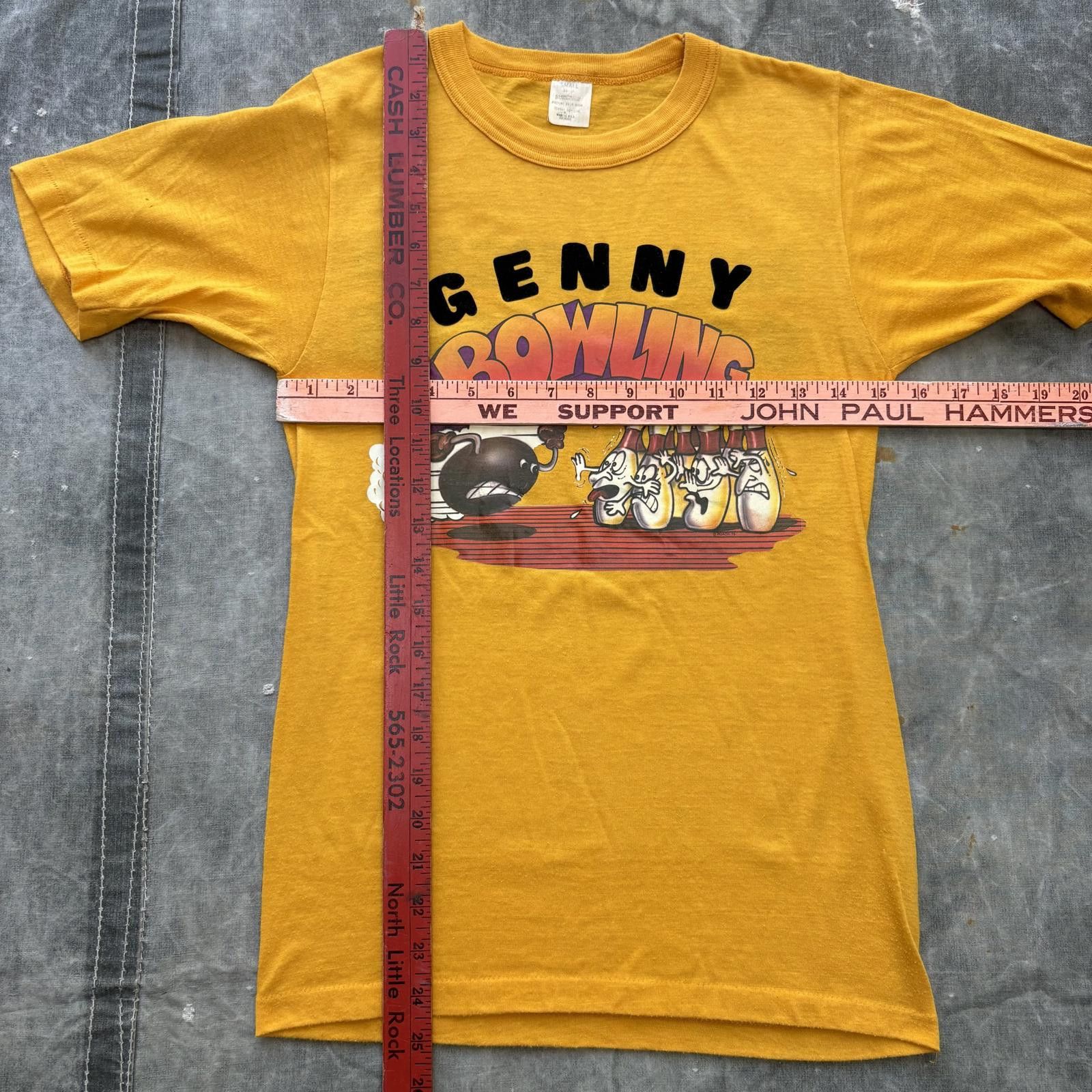 Vintage Vintage 70s Funny Bowling Iron On Cartoon Flock Shirt Size US S / EU 44-46 / 1 - 6 Thumbnail
