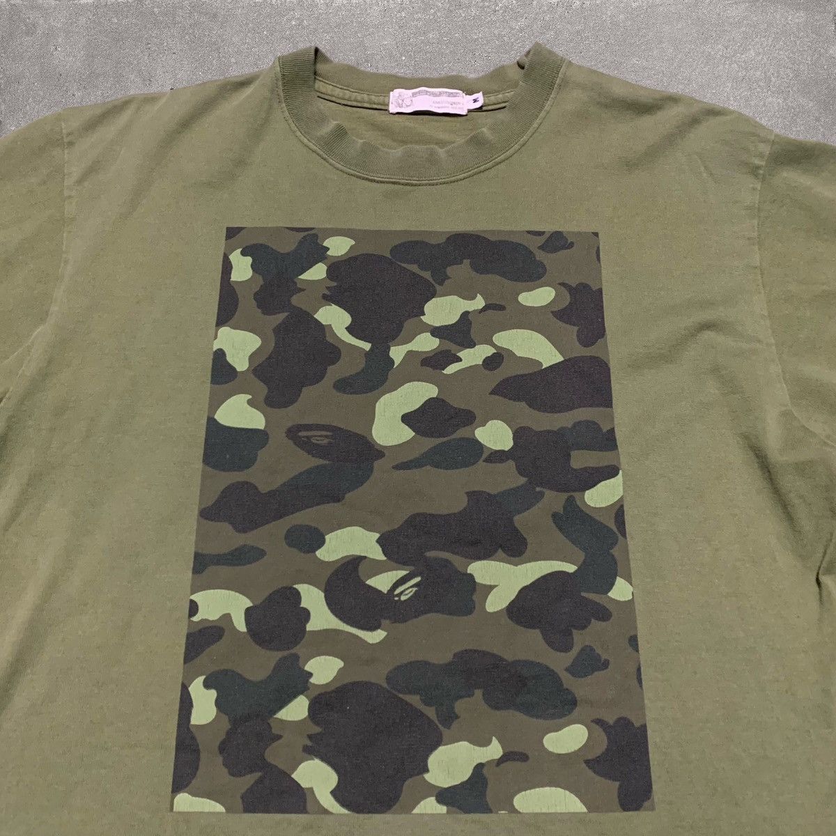 Bape Bape Medium Green Camo Archive Tee A Bathing Ape Vintage Size US M / EU 48-50 / 2 - 3 Thumbnail