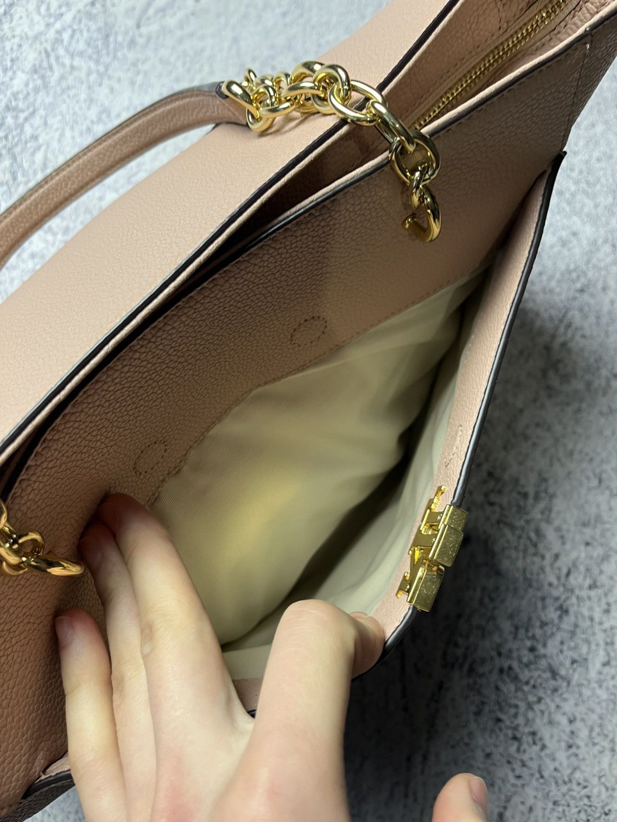 Polo Ralph Lauren LAUREN RALPH LAUREN MELLOW PINK LEATHER MEDIUM GRAB BAG Size ONE SIZE - 11 Thumbnail