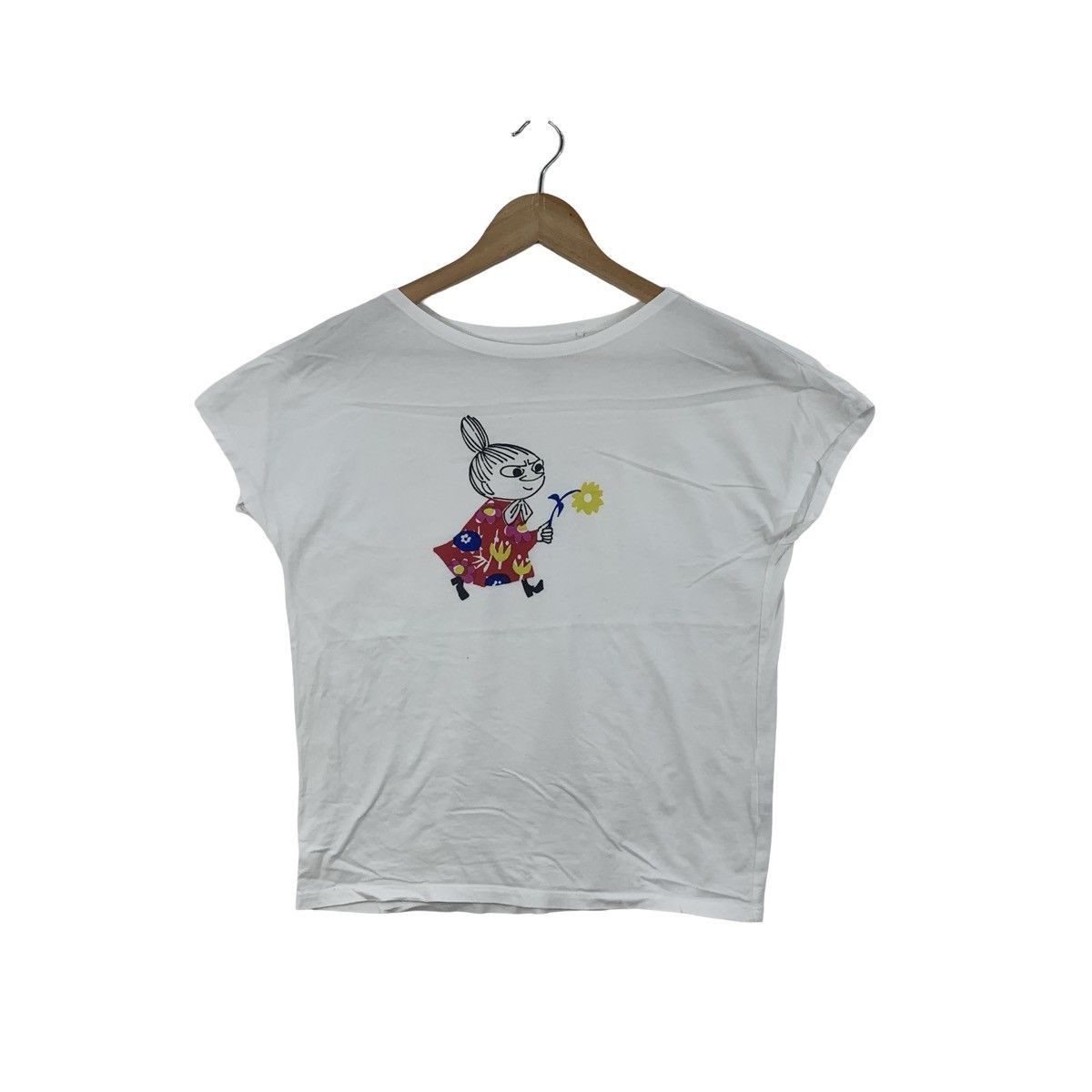 Uniqlo UNIQLO x MOOMIN SNUFKIN Little My Its Coming Tee Shirt Anime Size S / US 4 / IT 40 - 1 Thumbnail