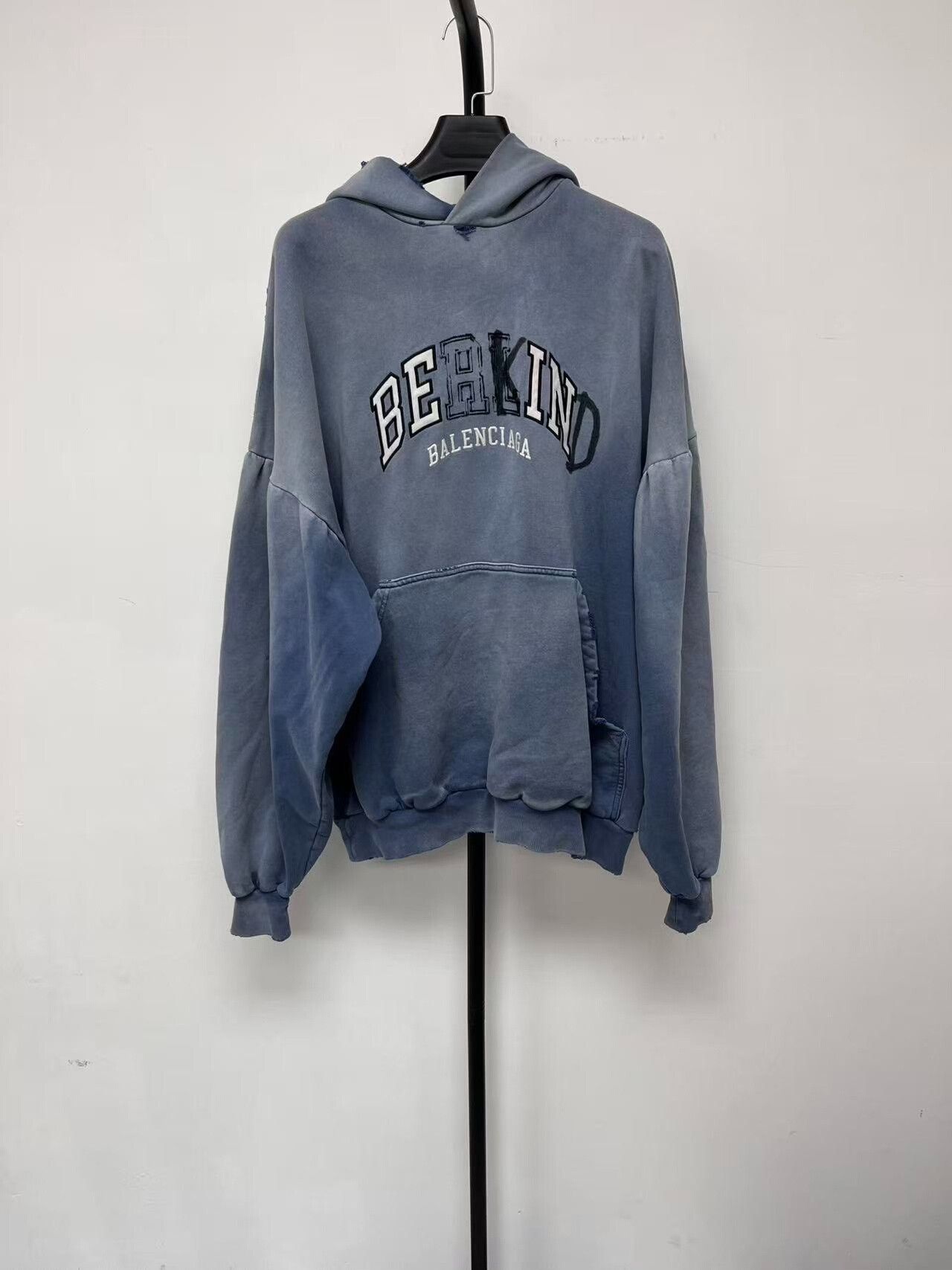 Balenciaga balenciaga gradient washed denim hoodie Size US S / EU 44-46 / 1 - 1 Thumbnail