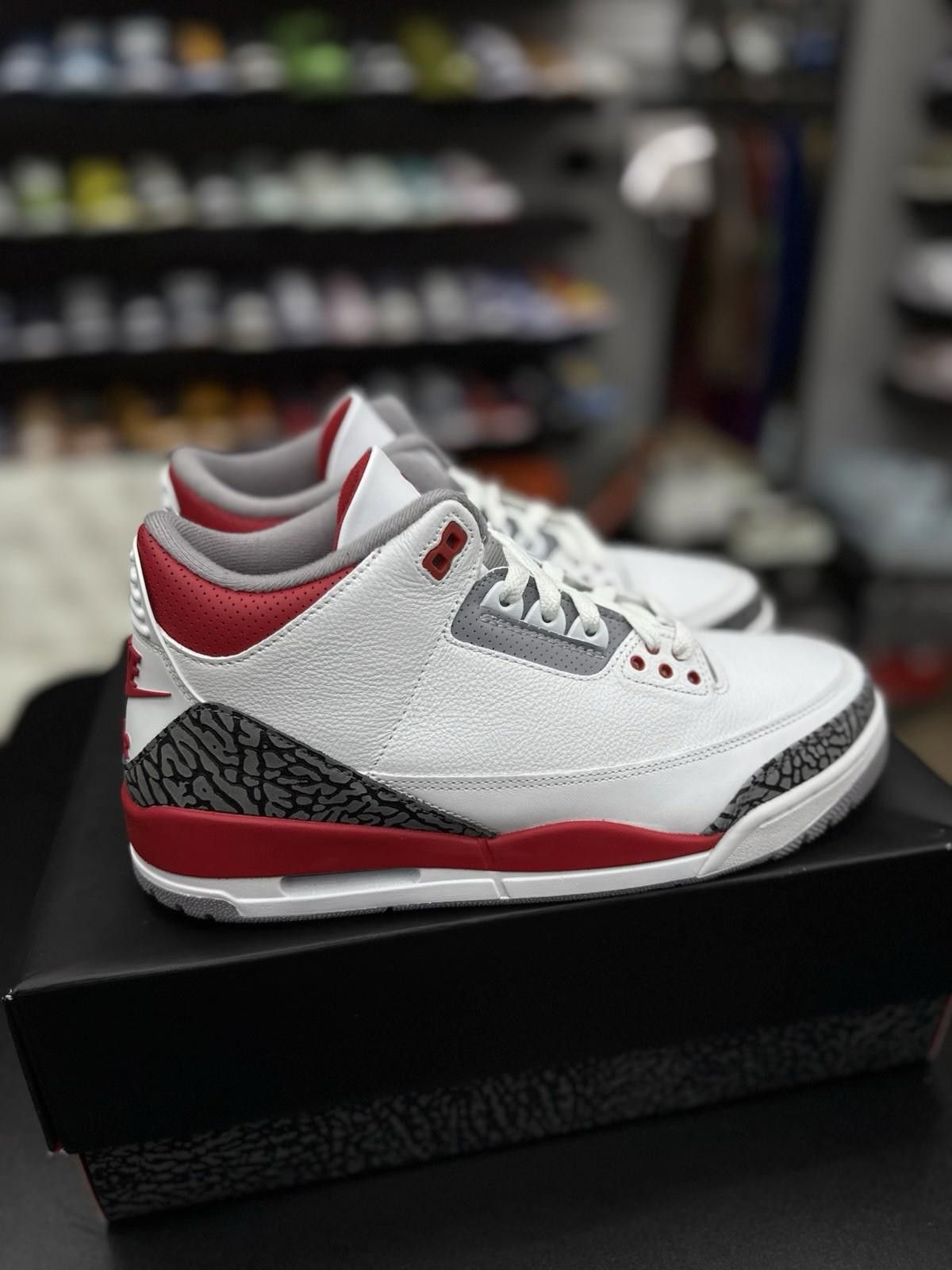 Nike Size 10.5 - Nike Air Jordan 3 Fire Red 2022 DN3707-160 OG Size US 10.5 / EU 43-44 - 2 Thumbnail