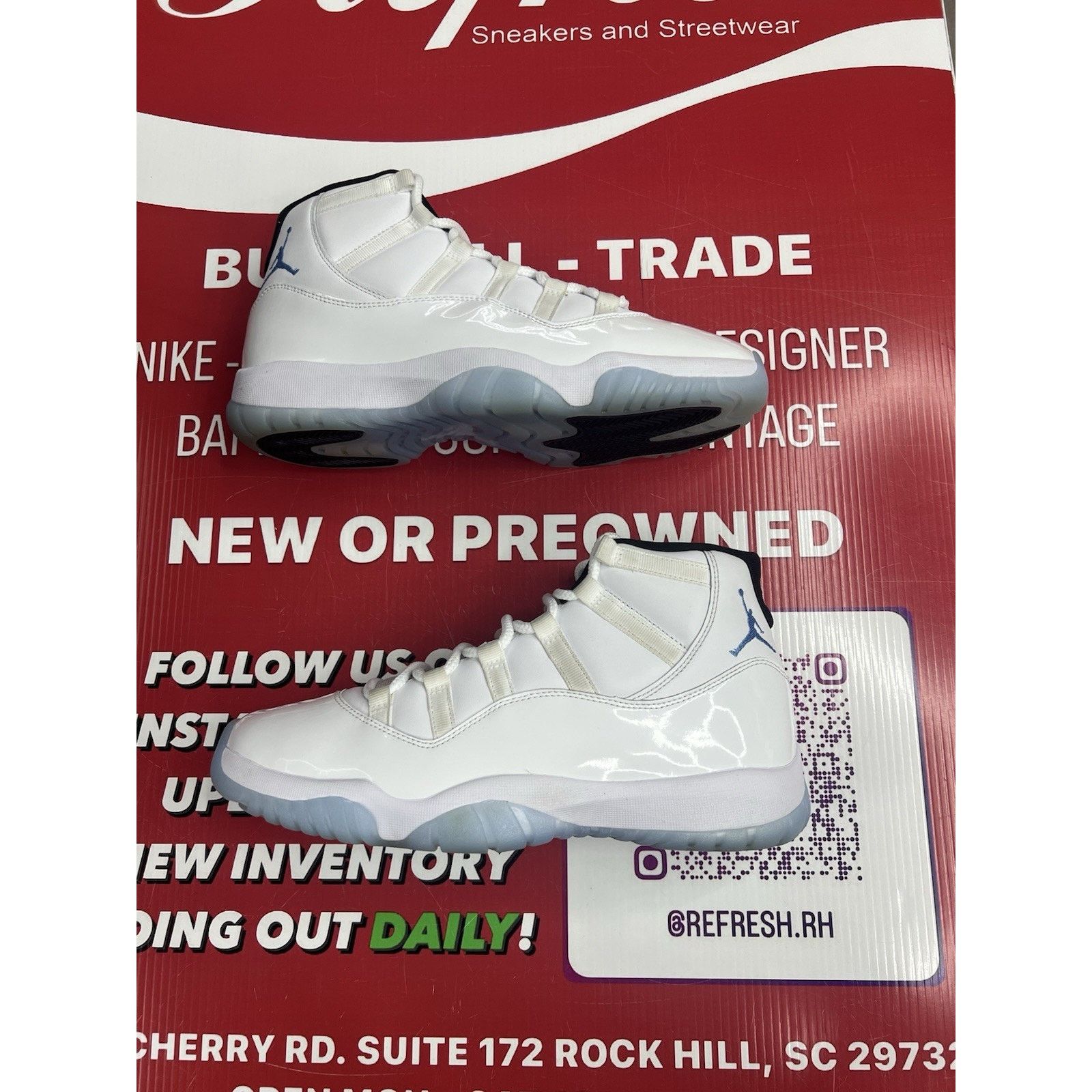 Jordan Brand Air Jordan 11 Retro Legend Blue Size 10.5 (CT8012-104) Size US 10.5 / EU 43-44 - 2 Thumbnail
