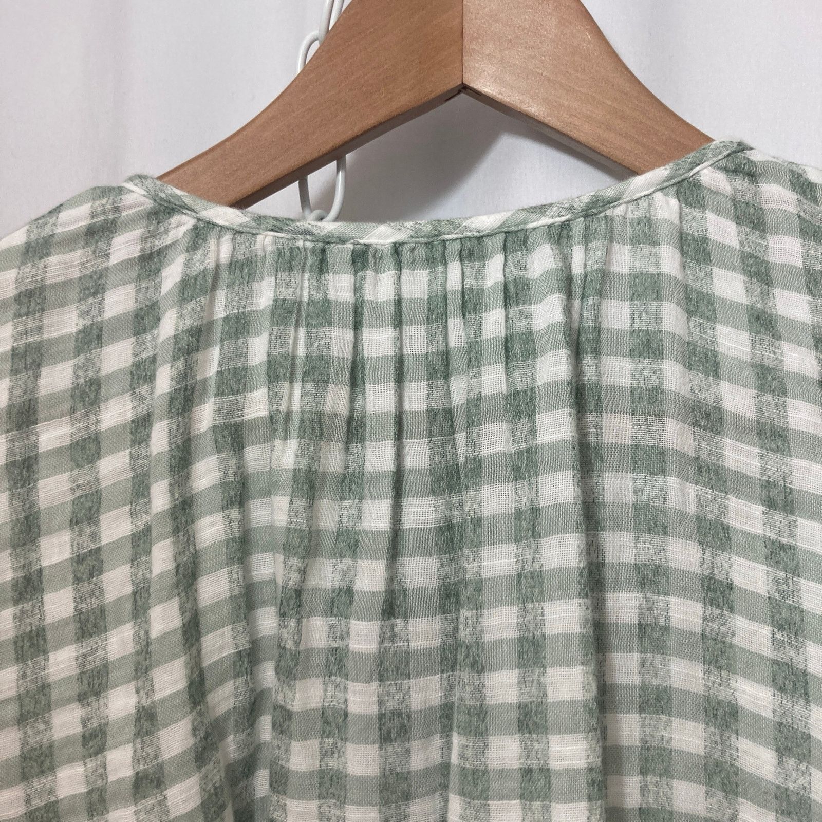 Zara Zara Green White Gingham Plaid Front Key Hole Tie Blouse Top Size S / US 4 / IT 40 - 12 Thumbnail