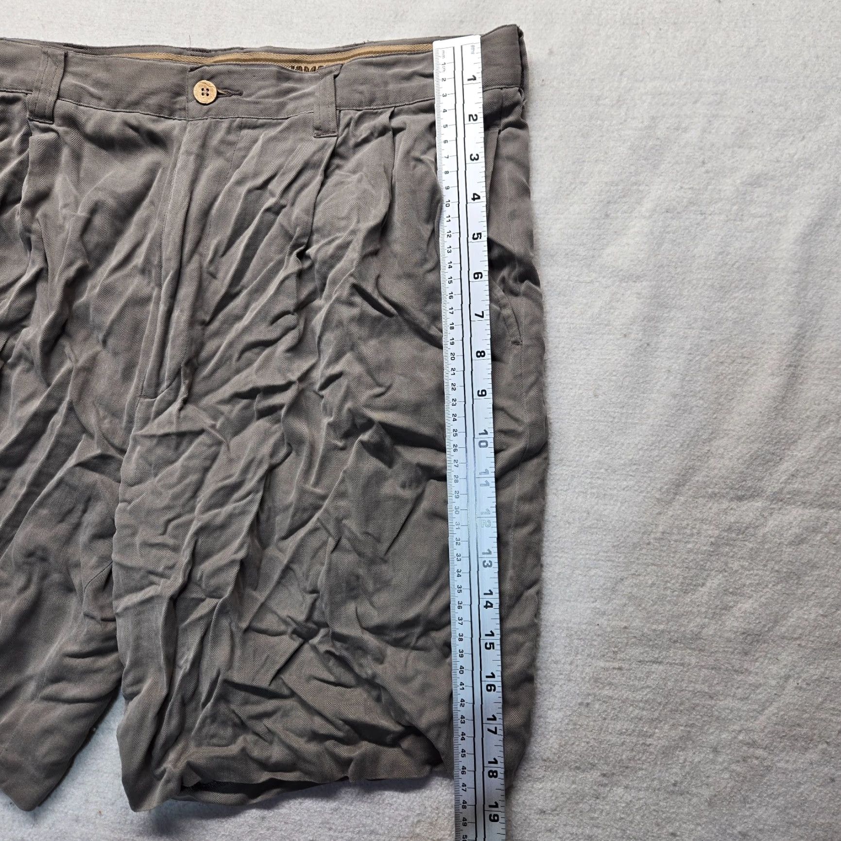 Vintage Jamaica Jaxx Pants Shorts Silk Beige 34 Adult Men 100% Silk Waist 34 Beige Jamaica Jaxx Pants Shorts Silk 34 Men Mens Size US 34 / EU 50 - 5 Thumbnail