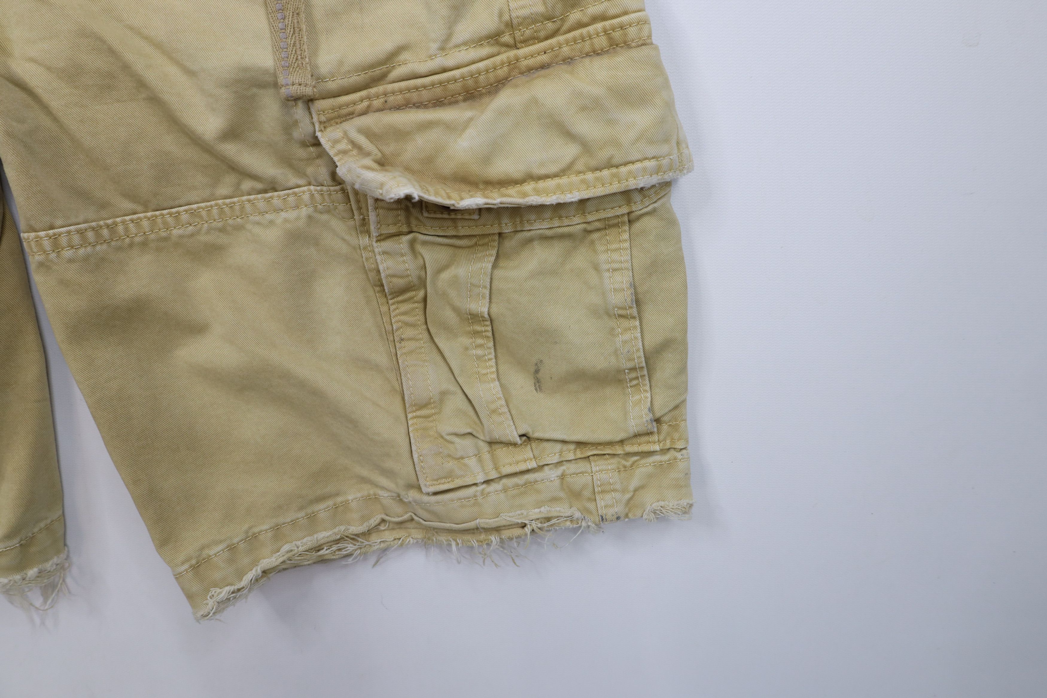 Abercrombie & Fitch × Vintage Vintage Abercrombie & Fitch Button Fly Heavy Cargo Shorts Size US 33 - 5 Thumbnail