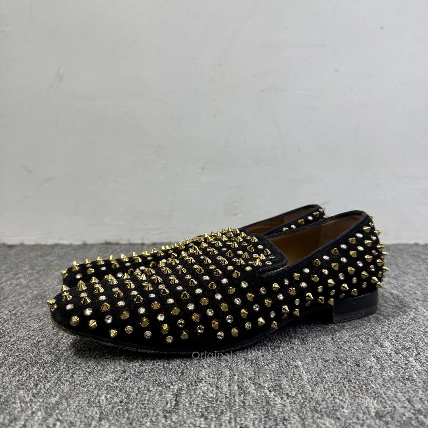 Christian Louboutin #REF! Size US 7 / EU 40 - 1 Thumbnail