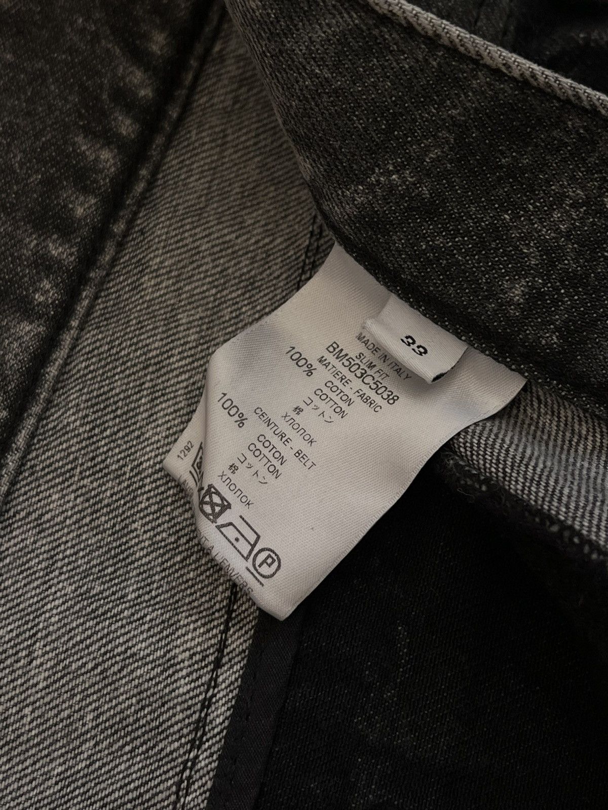 Givenchy Givenchy Jeans Lightning Rare Stone Wash Denim Size US 33 - 7 Thumbnail