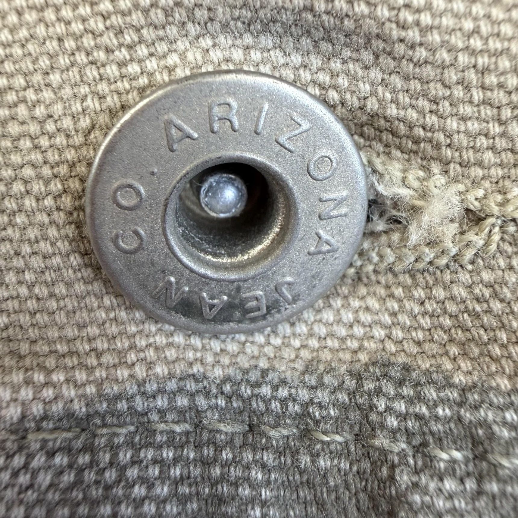 Vintage VINTAGE Arizona Jean Co Jacket Mens L Tan Cotton Canvas Trucker Made USA 00s Military Jacket Casual Workwear Beige Pattern Solid Buttons Mens Size US 33 - 5 Thumbnail