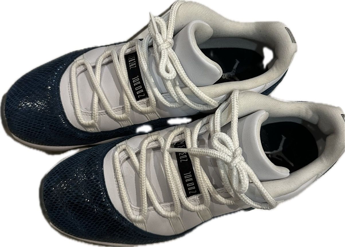 Nike Jordan 11 retro low (Snakeskin Navy) Size US 12 / EU 45 - 4 Thumbnail