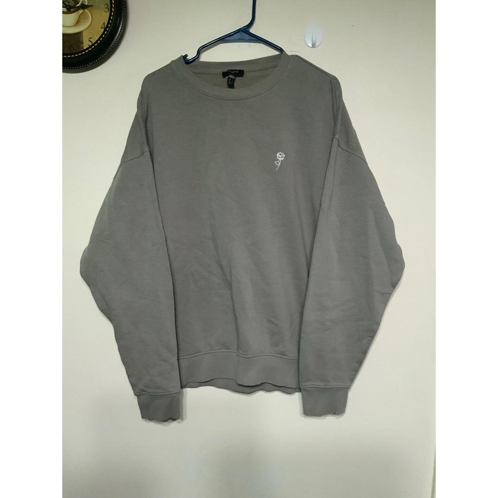 New Look New Look - Men's Hoodie with Tiny Rose Embroidery - USED Size US L / EU 52-54 / 3 - 1 Thumbnail