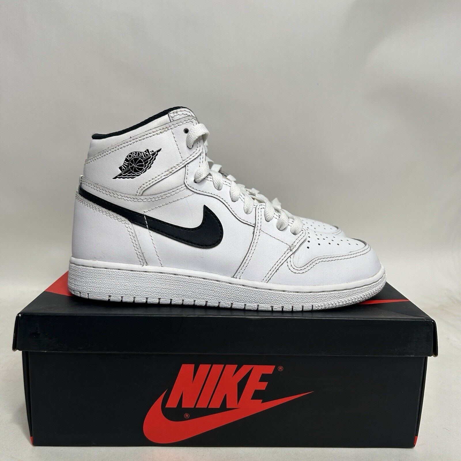 Nike Nike Air Jordan 1 Retro High OG BG “White Yin-Yang” 2024 Size US 6 / IT 36 - 4 Thumbnail