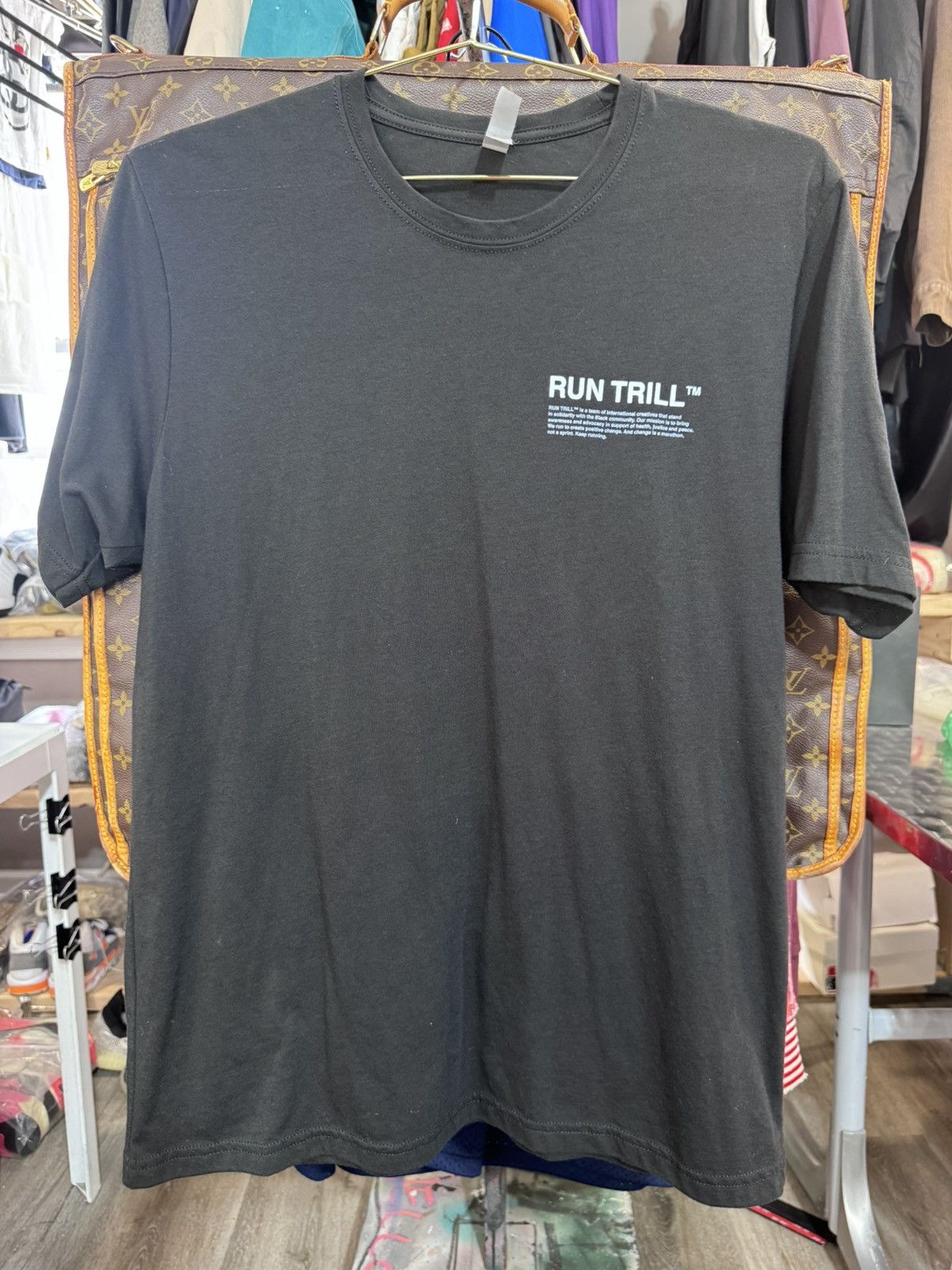 Other RUN TRILL - “ANTI RACISM RUNNING CLUB” Size US XL / EU 56 / 4 - 2 Thumbnail