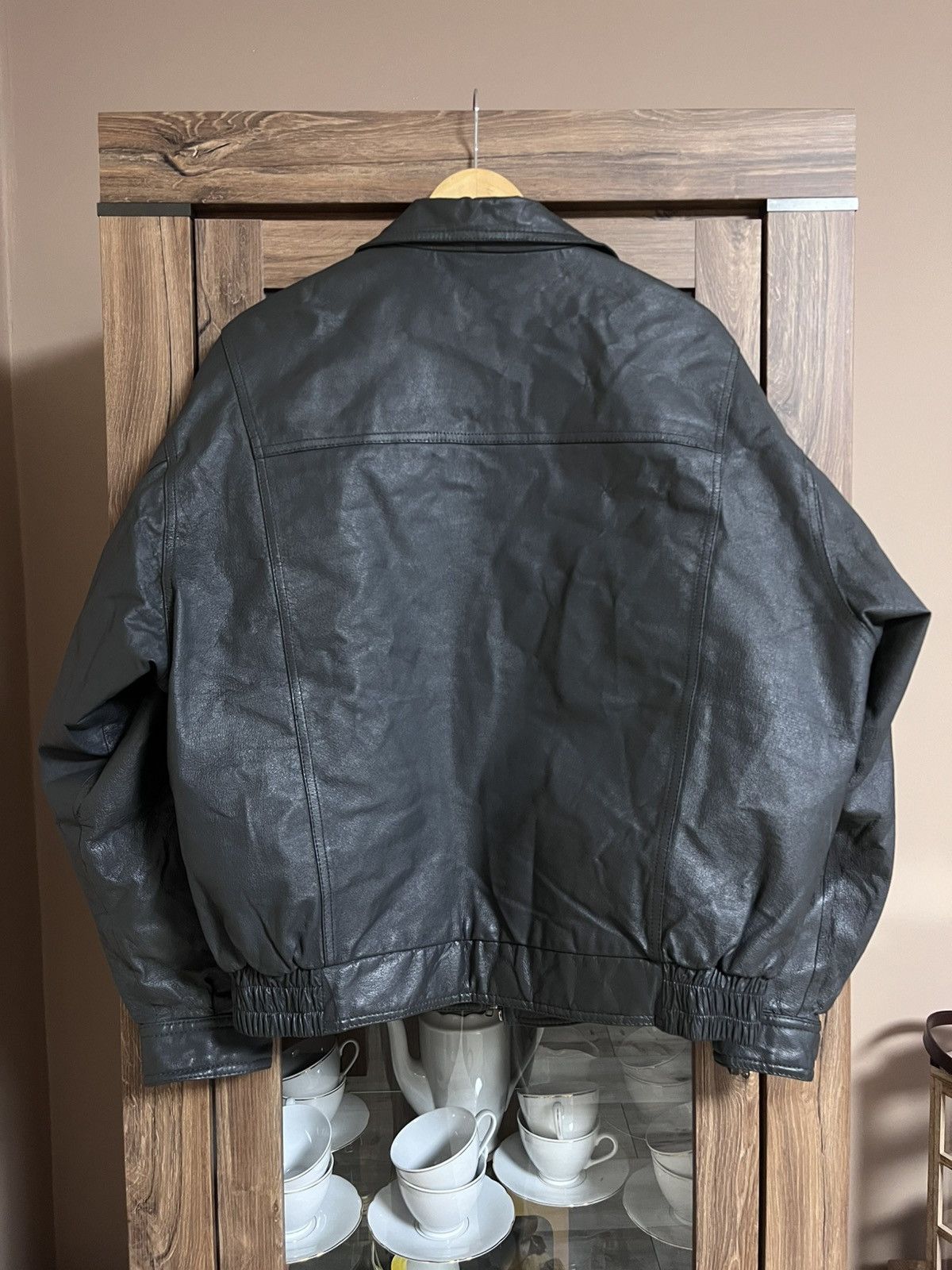 Vintage Vintage Leather Bomber Jacket MA-1 Style Purple Plum Size US L / EU 52-54 / 3 - 9 Thumbnail