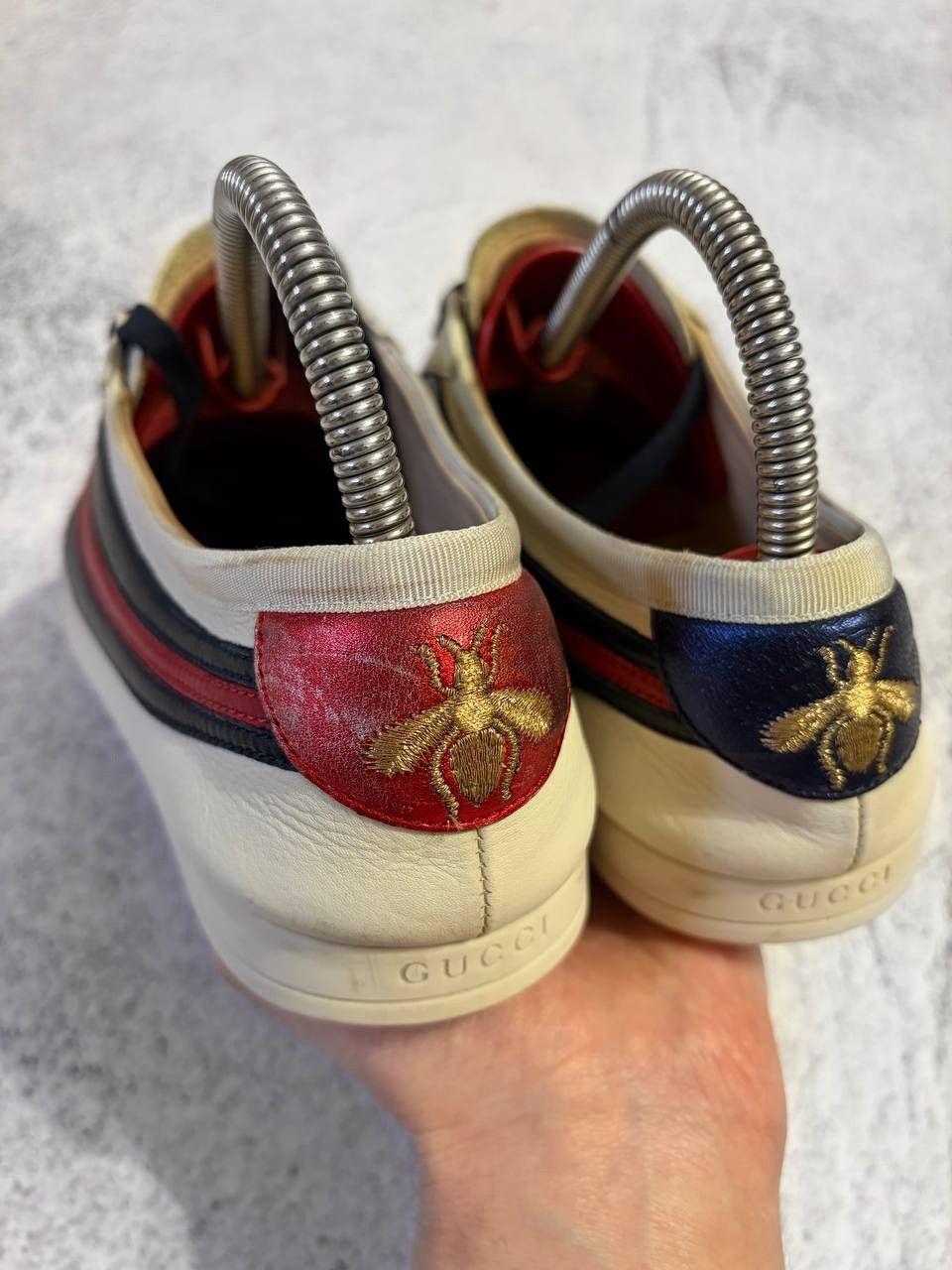 Gucci Gucci Falacer Hebron Bee Embroidery Leather Low Top Sneakers Size US 7 / EU 40 - 8 Thumbnail