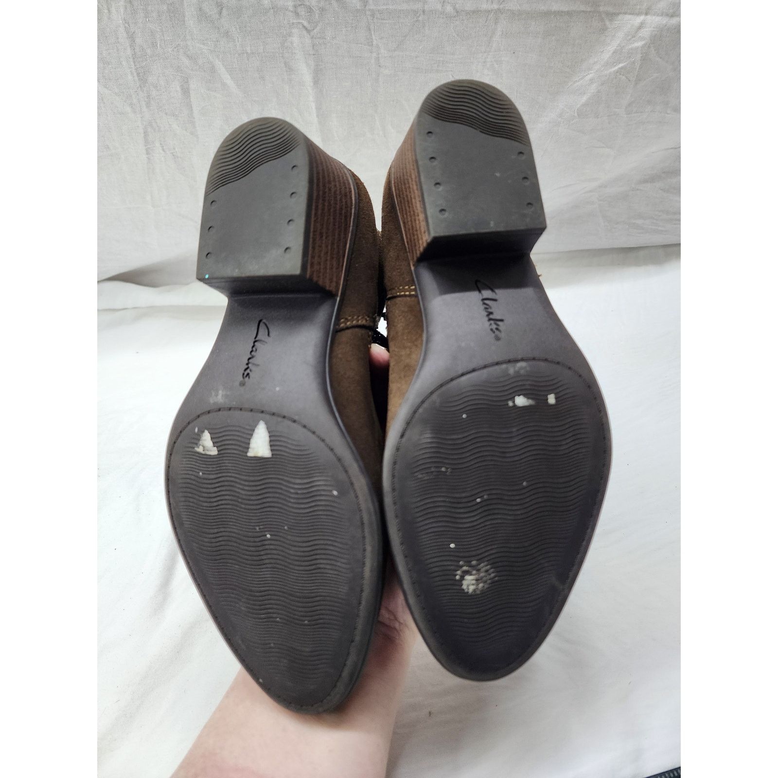 Clarks Clark Suede Brown booties size 6 boho trim Excellent sh4 Size US 6 / IT 36 - 5 Thumbnail