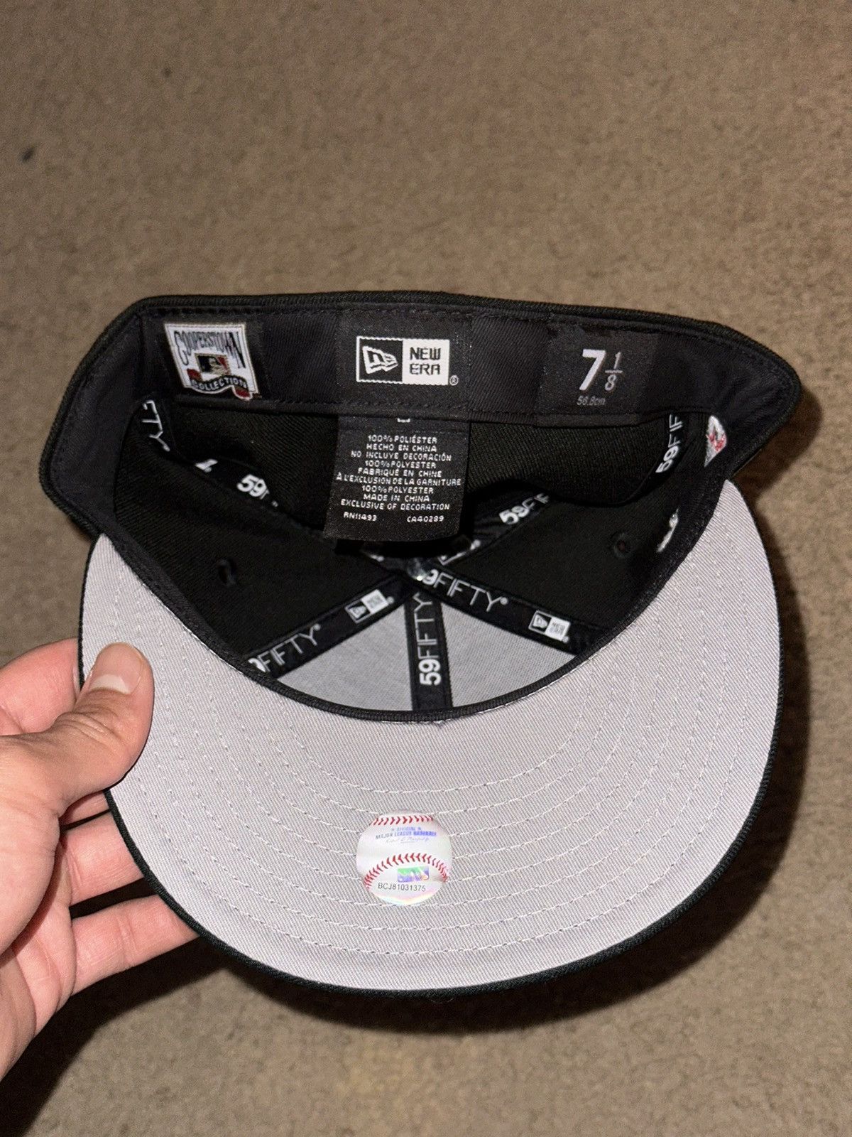 New Era HAT CLUB Yankees World Champions 1998 WS Patch Size 7 1/8 Size ONE SIZE - 5 Thumbnail