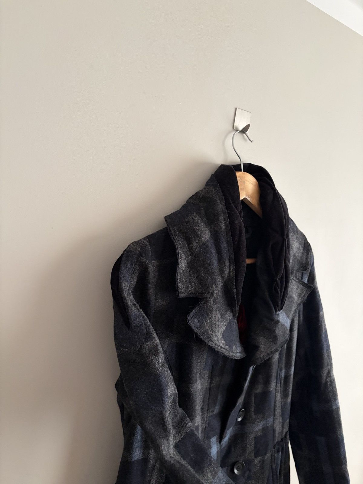Marithe + Francois Girbaud MFG Avant-Garde Wool Plaid Coat with Velour Panels Size L / US 10 / IT 46 - 8 Thumbnail