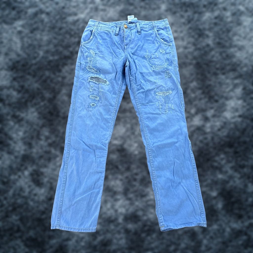 True Religion True Religion Jeans Mens 27x30 Blue Distressed Button Fly Jeans Denim Regular Inseam 30 City USA Logo 2000s Y2K Hiphop Mens Size US 27 - 1 Thumbnail